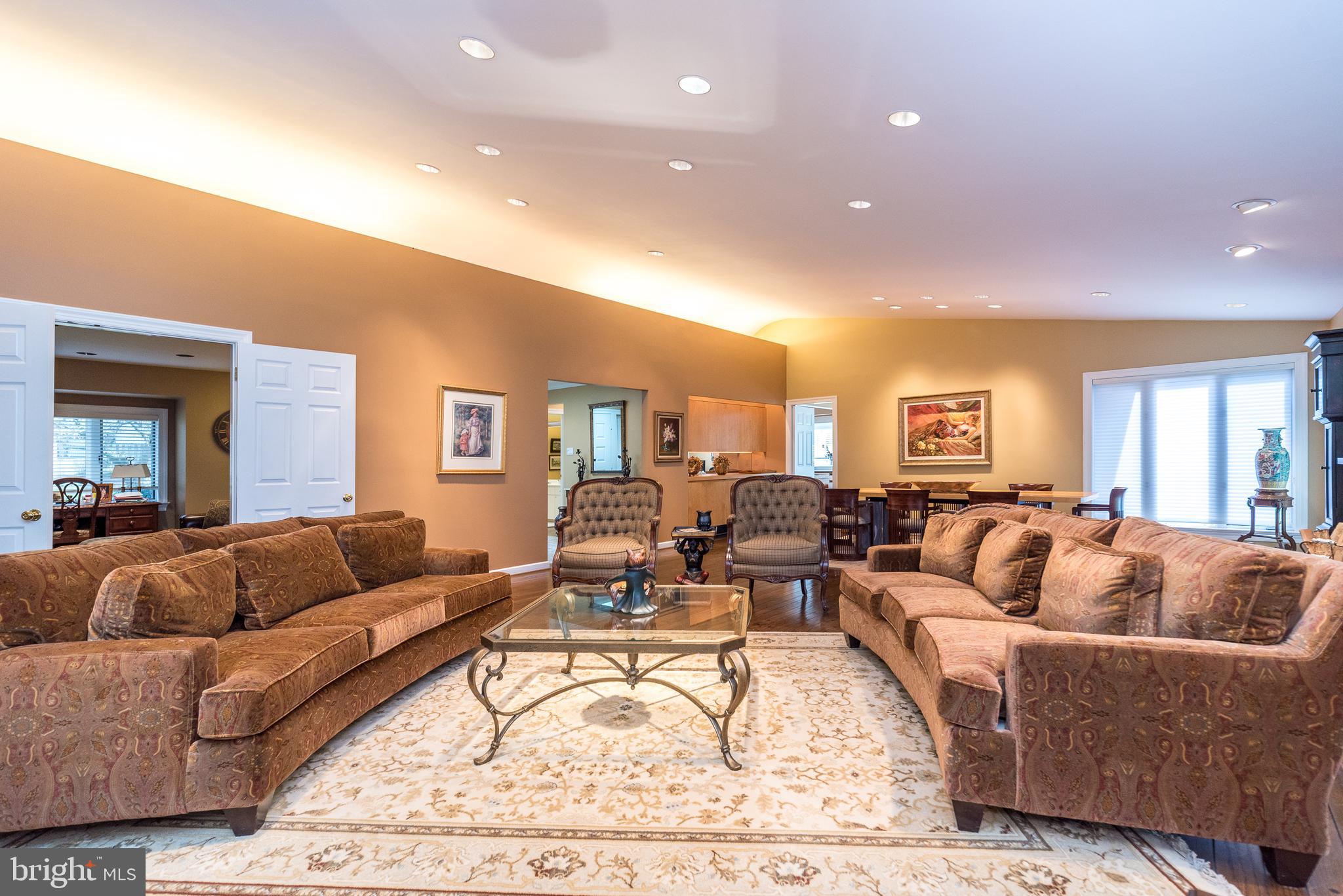 WHITPAIN FARM - Residential