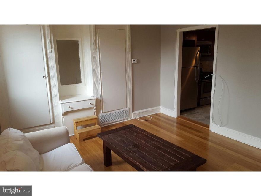 Ultra Modern and Spacious 1 Bedroom 1.5 Bath Unit located just off South Broad street walking distance to Broad St Subway stops or Center City. This unit is located centrally to East Passyunk & Newbold Dinning, shopping and night life. Features Ultra Modern finishes through out. Living room with hardwood floors and built in armiore. Large kitchen with tons of cabinet and granite counter space! Stainless appliances...including dishwasher, and plenty of room for a table. Gorgeous Fully tiled Full Bath. Private Bedroom with large closet and 1/2 bath with washer dryer. CENTRAL AIR. Ready for immediate move in!