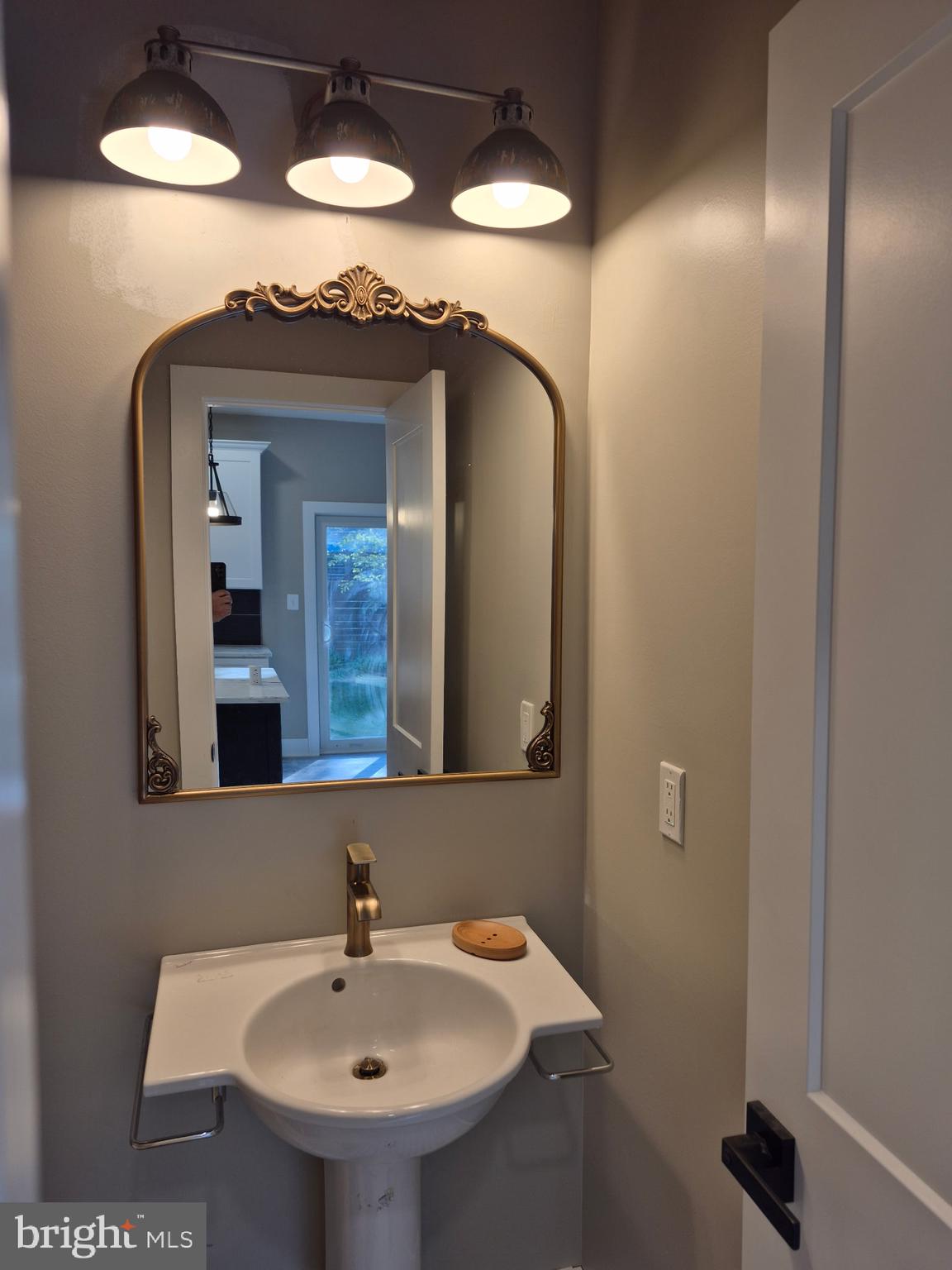 CARROLLTON MANOR - Residential