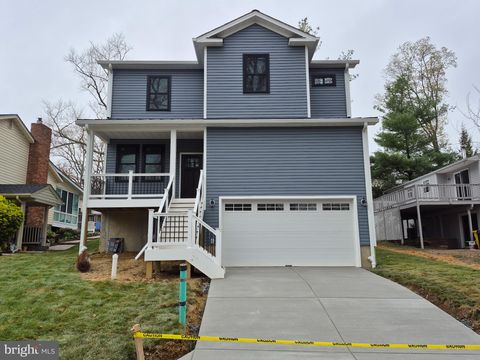 Photo of 584 Park Road, SEVERNA PARK, MD 21146 (MLS # MDAA2131862)