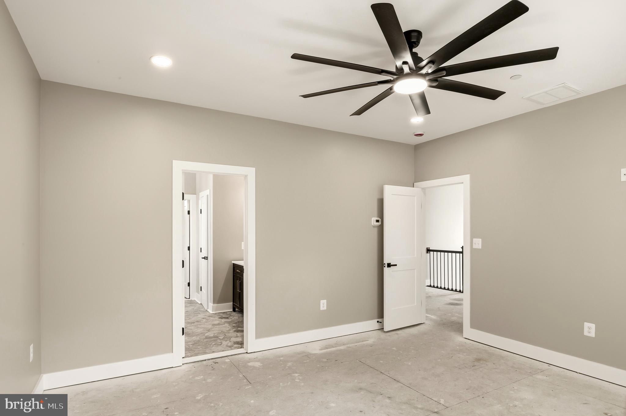 CARROLLTON MANOR - Residential