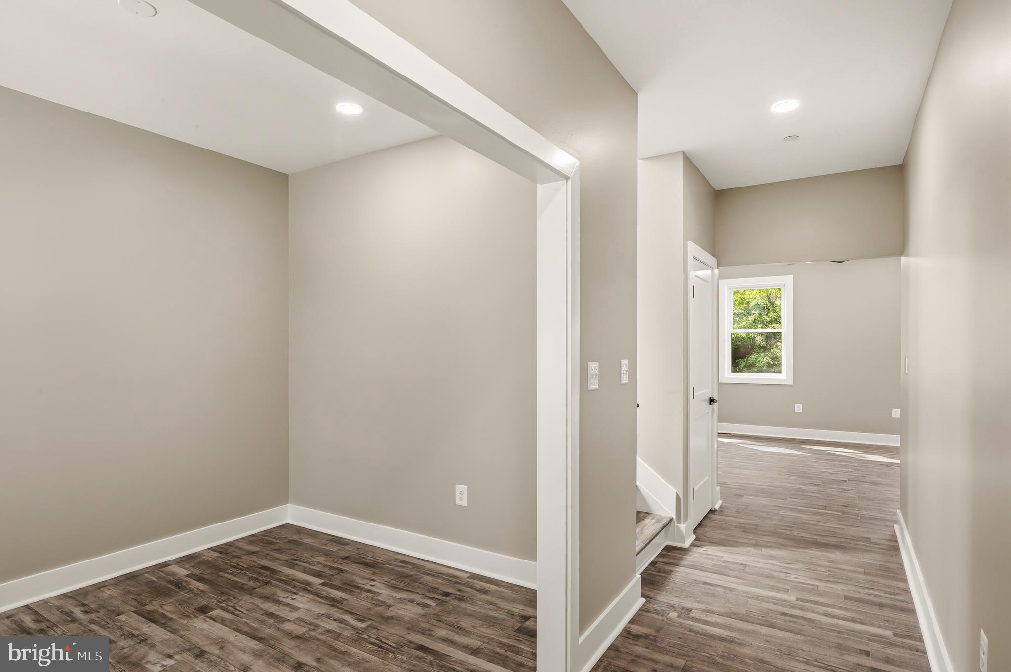 CARROLLTON MANOR - Residential