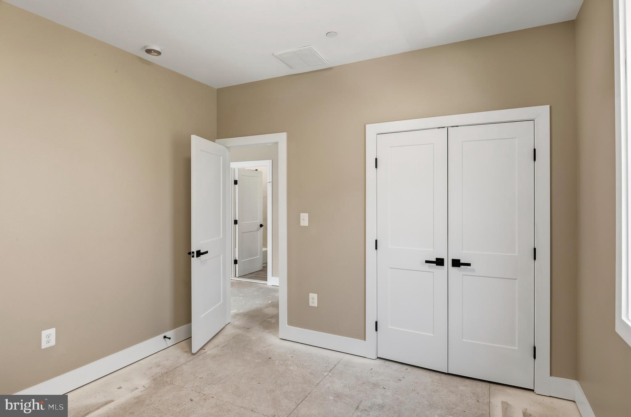 CARROLLTON MANOR - Residential