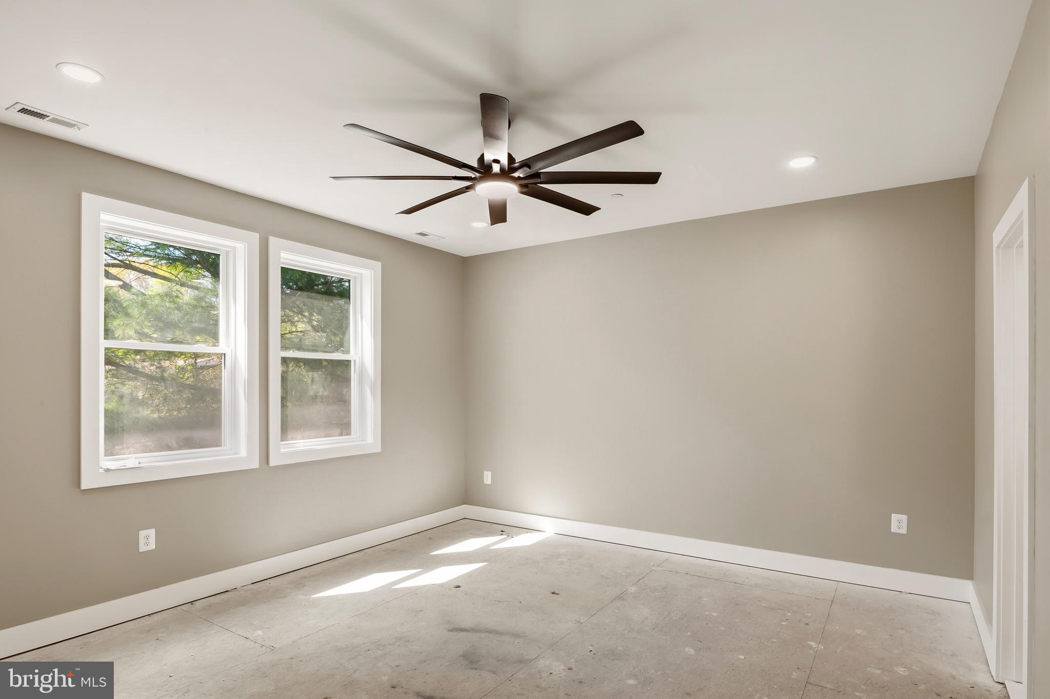 CARROLLTON MANOR - Residential