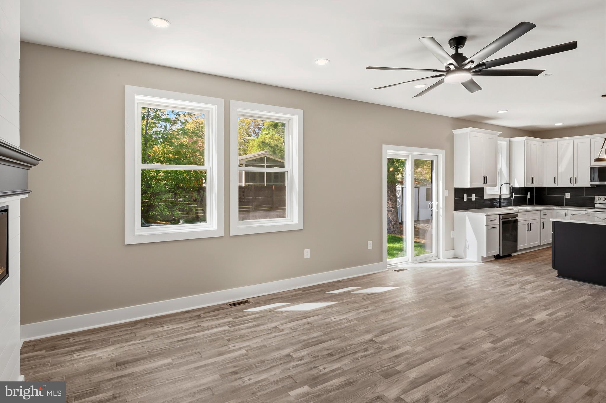 CARROLLTON MANOR - Residential