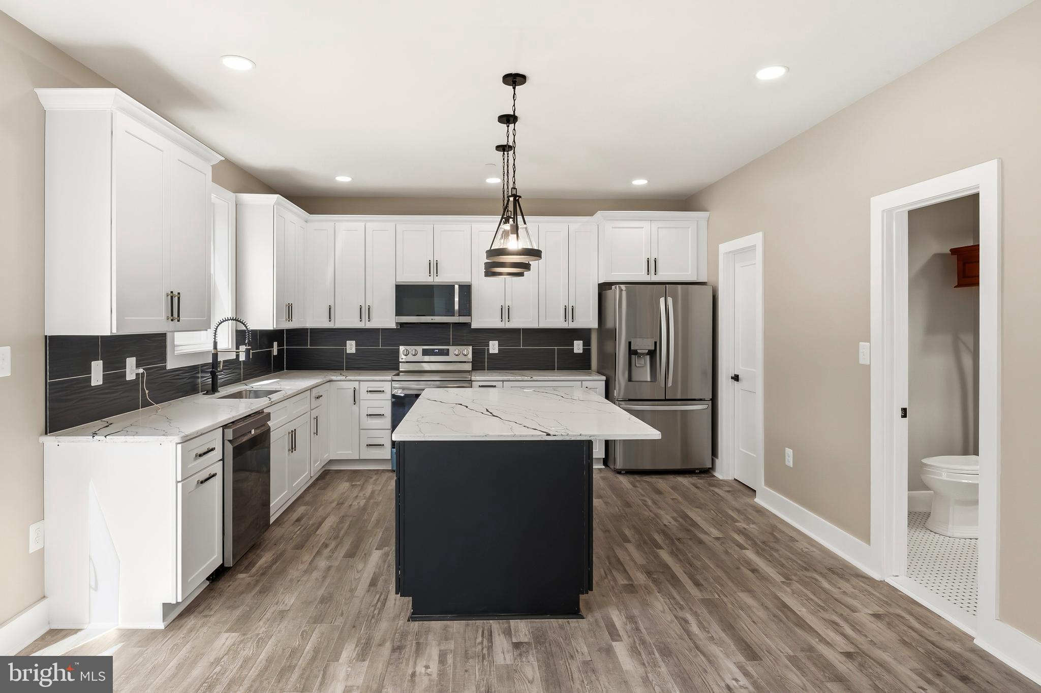 CARROLLTON MANOR - Residential