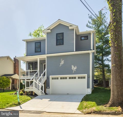 Photo of 584 Park Road, SEVERNA PARK, MD 21146 (MLS # MDAA2131862)