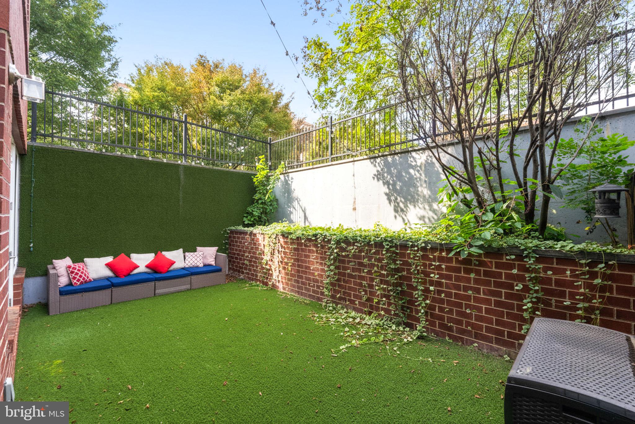 RHODES HILL SQUARE - Residential Lease