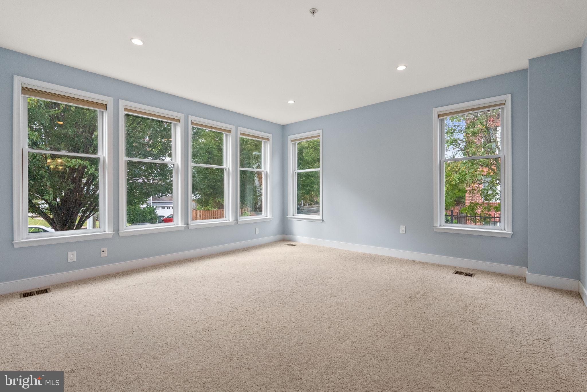 RHODES HILL SQUARE - Residential Lease