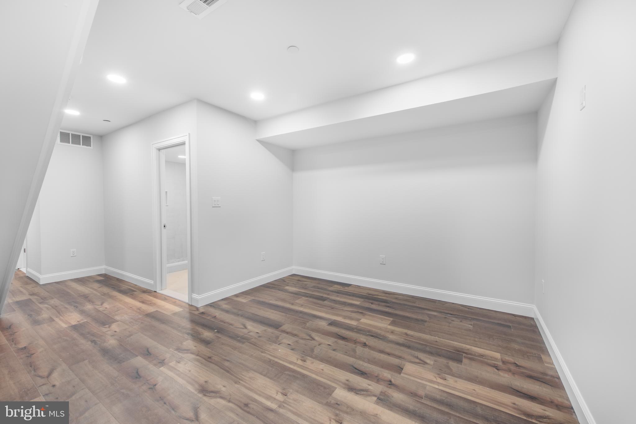 MANAYUNK - Residential