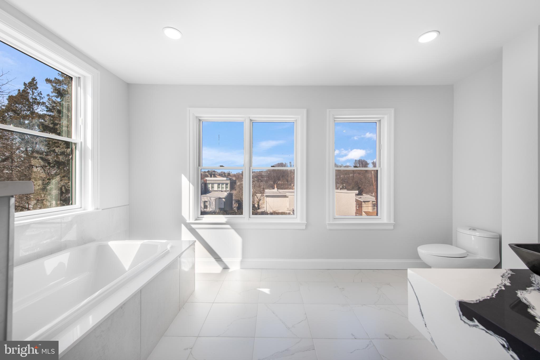 MANAYUNK - Residential