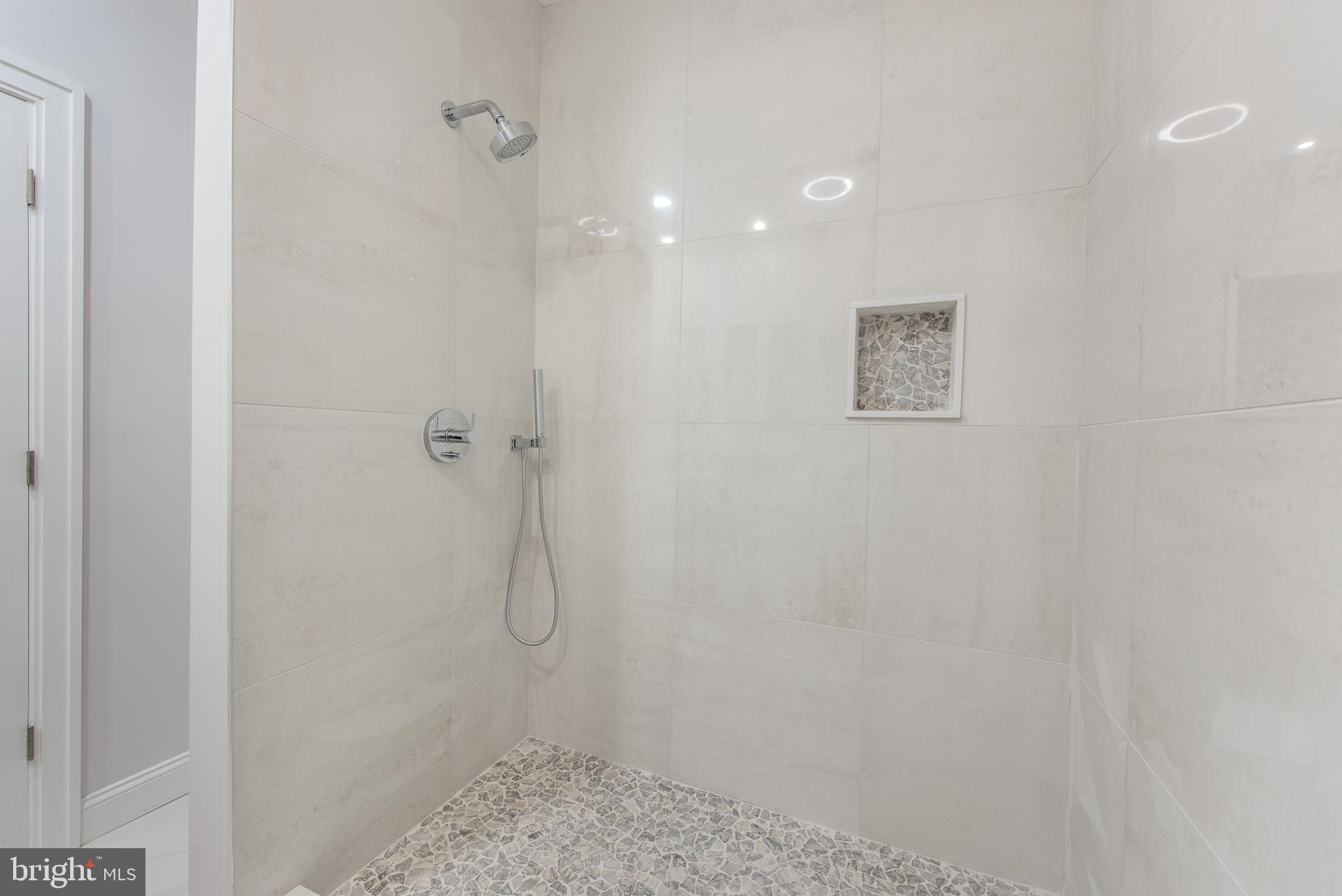 MANAYUNK - Residential