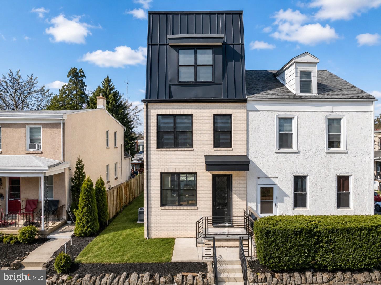 MANAYUNK - Residential