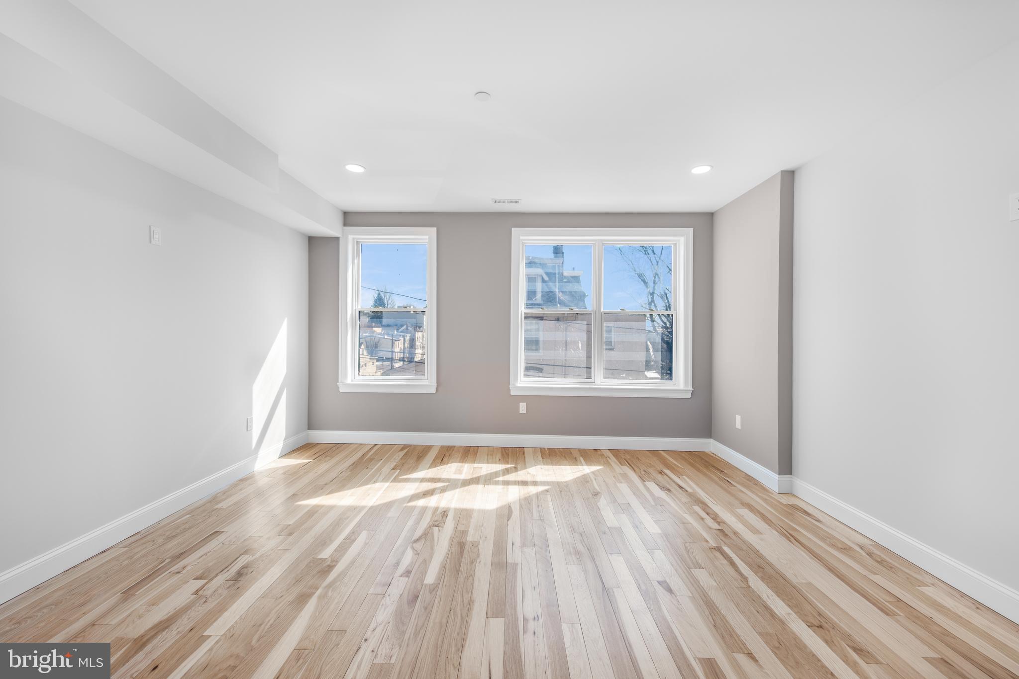 MANAYUNK - Residential