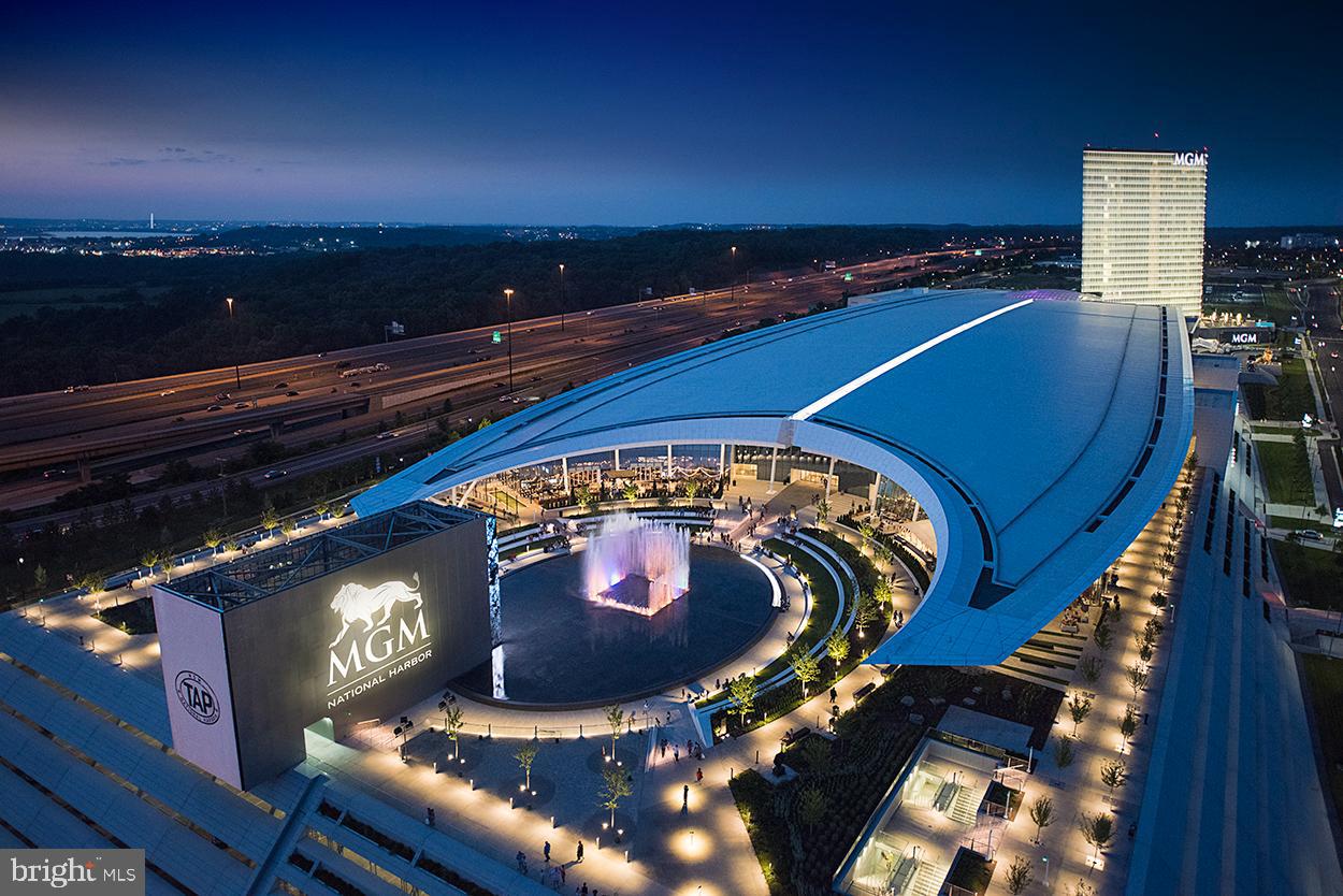 THE FLATS AT NATIONAL HARBOR - Residential