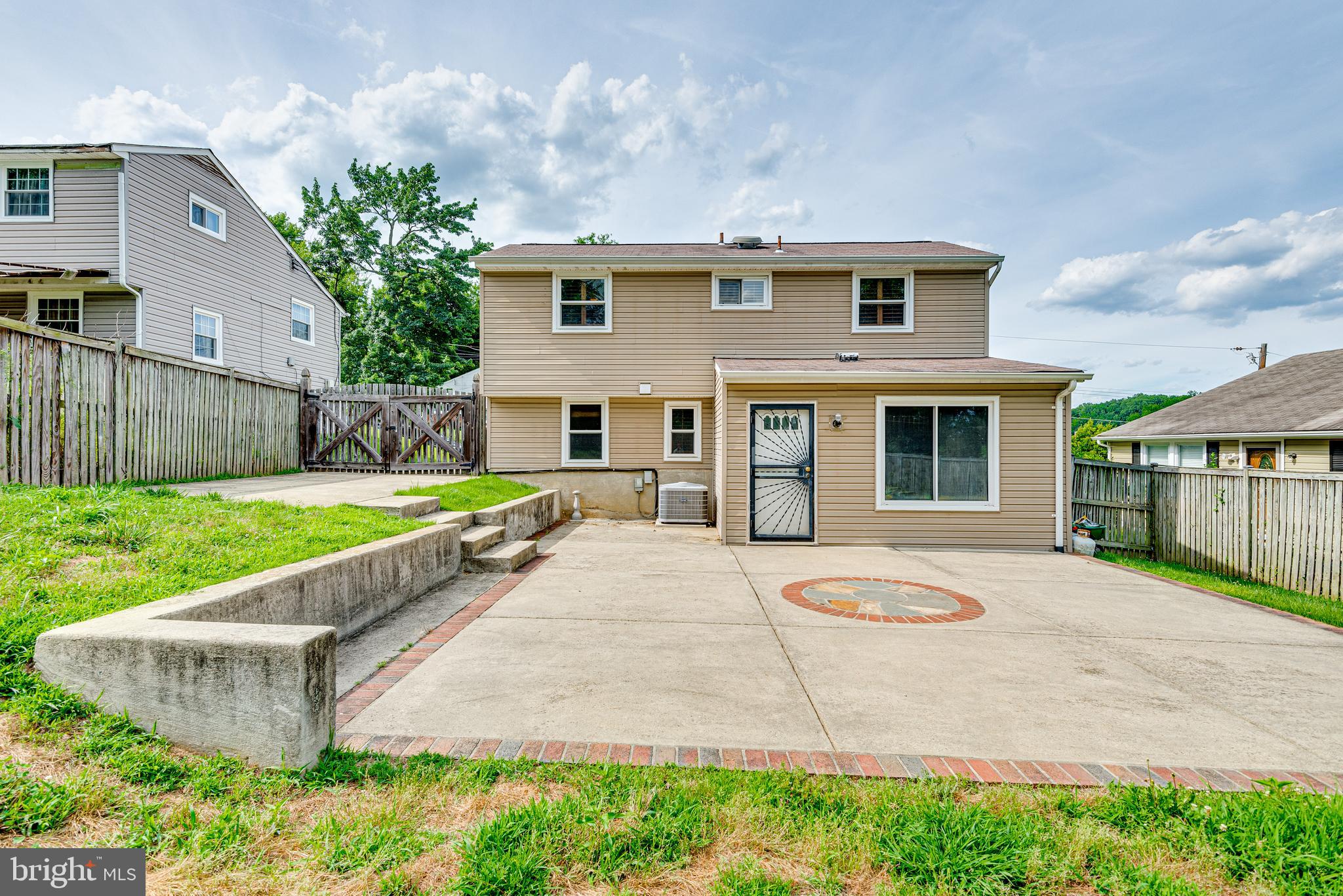 KERBY HILL - Residential