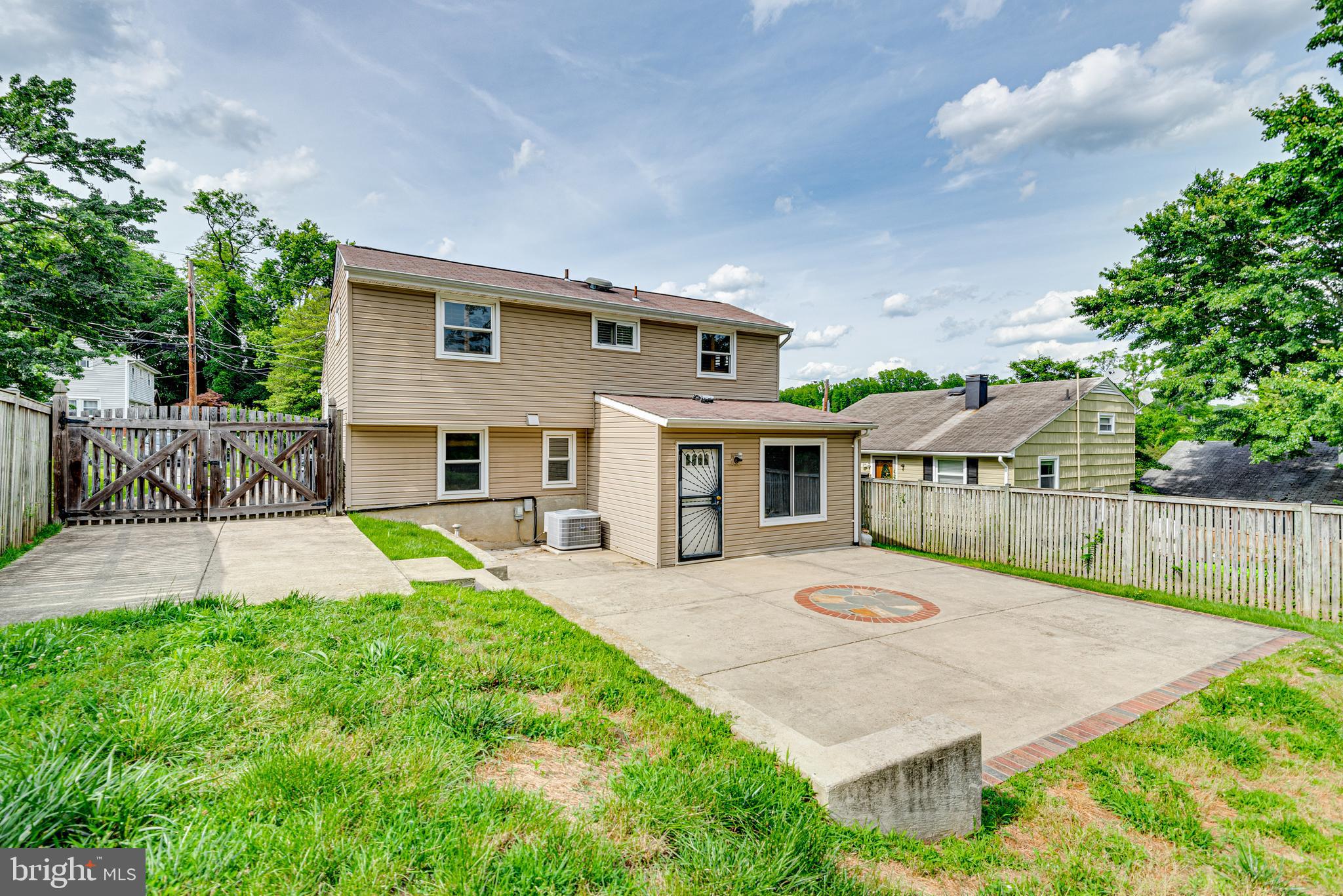 KERBY HILL - Residential