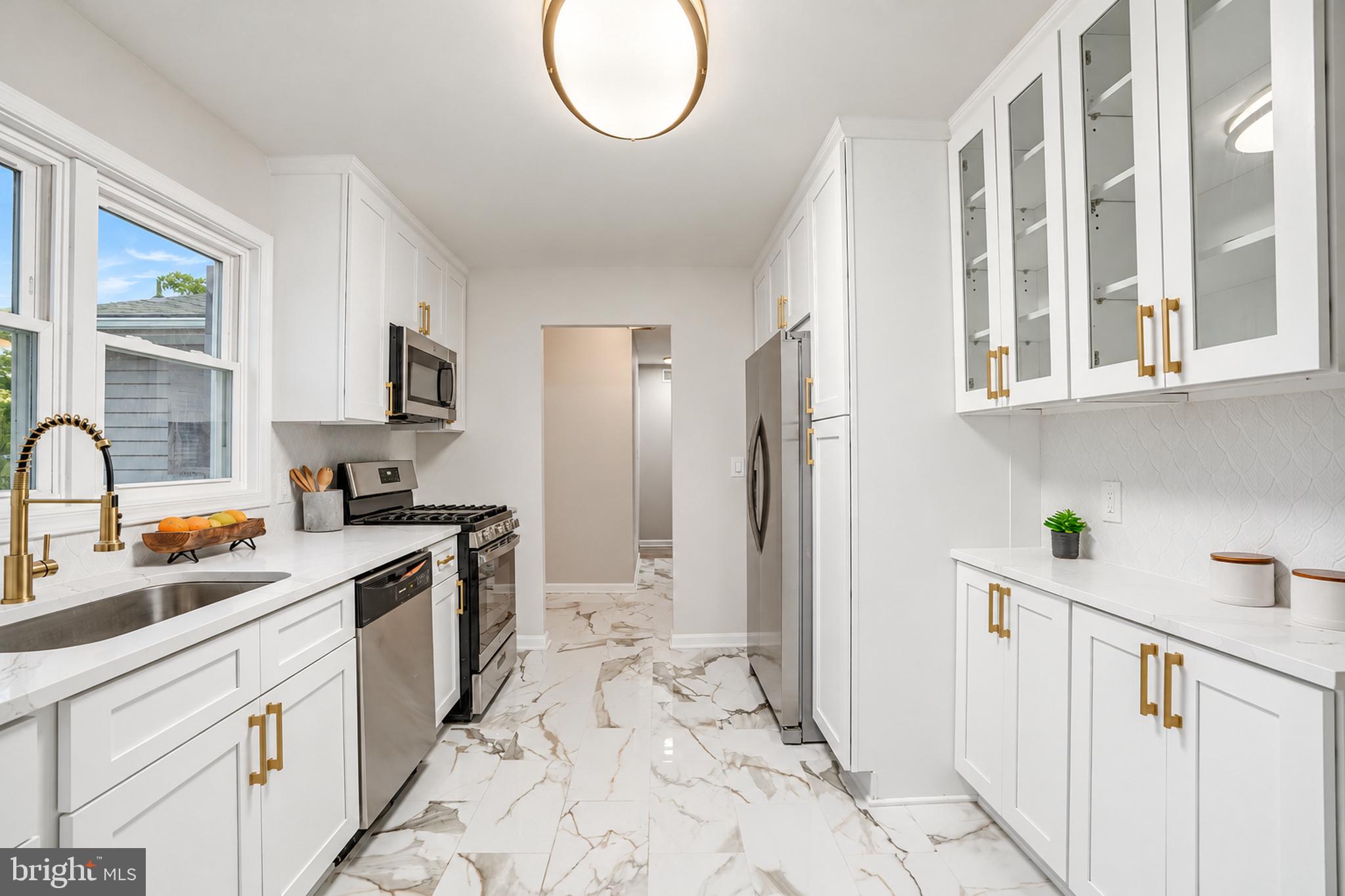 8407 MAYMEADOW COURT