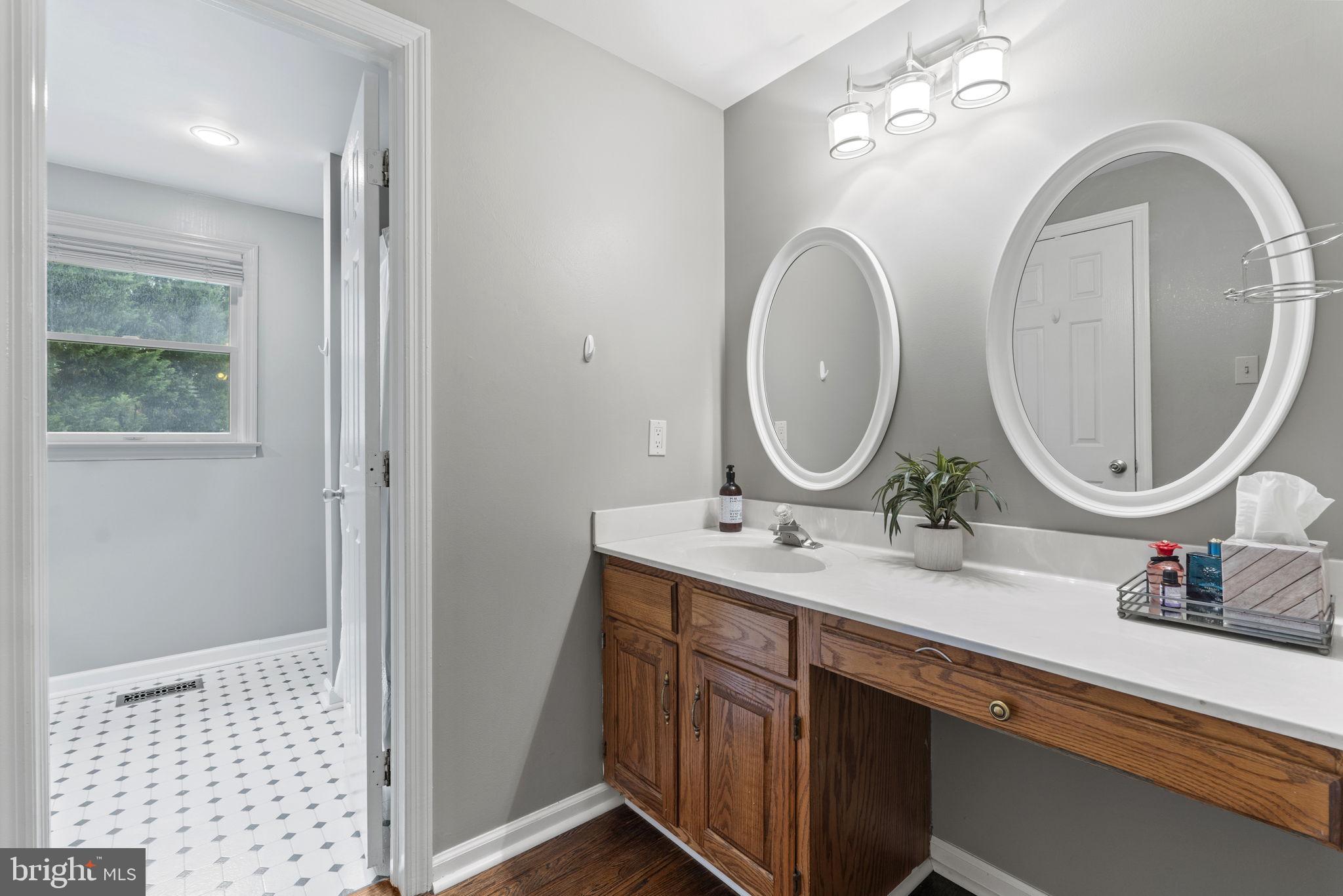 SPRING VALLEY - Residential