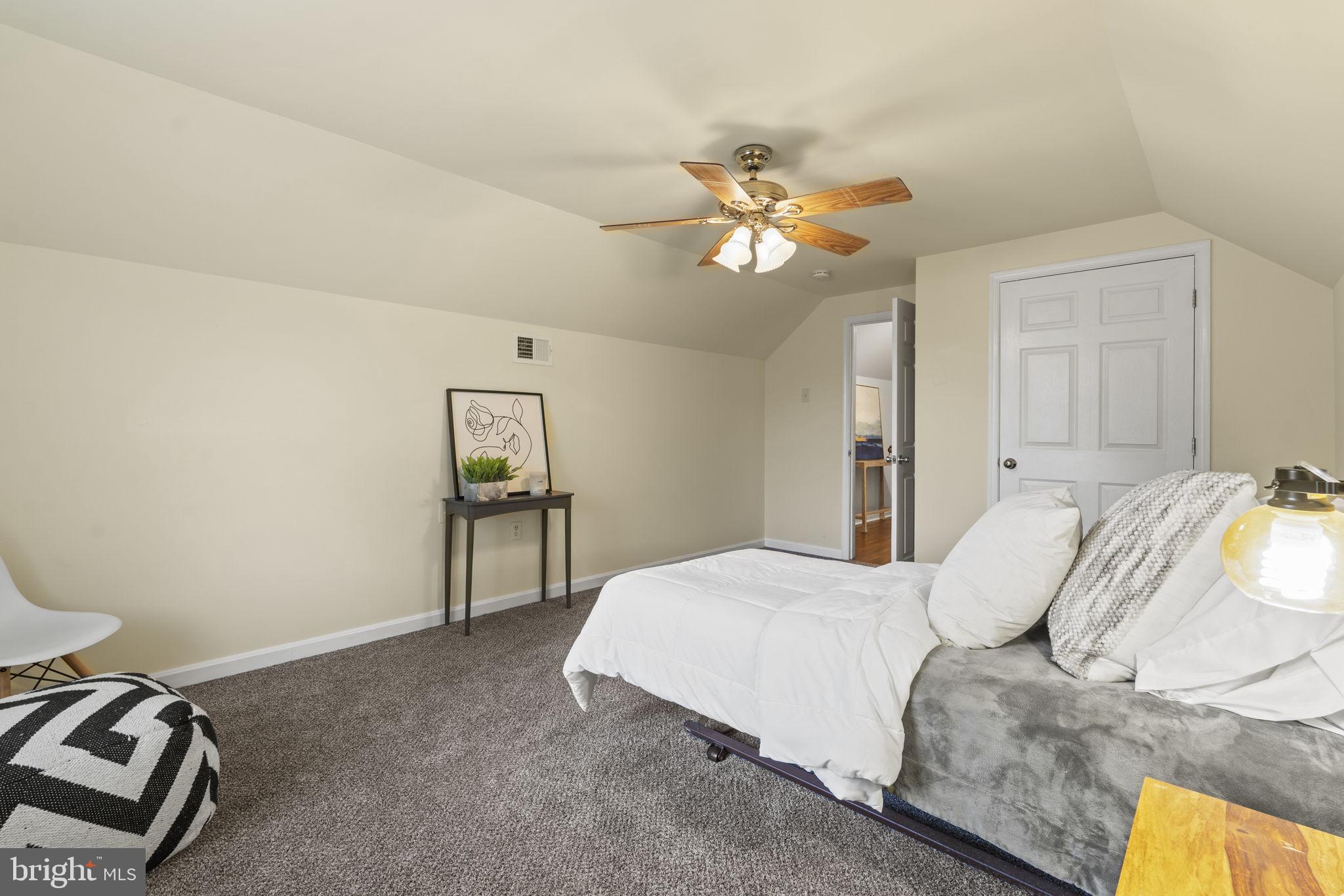 SPRING VALLEY - Residential