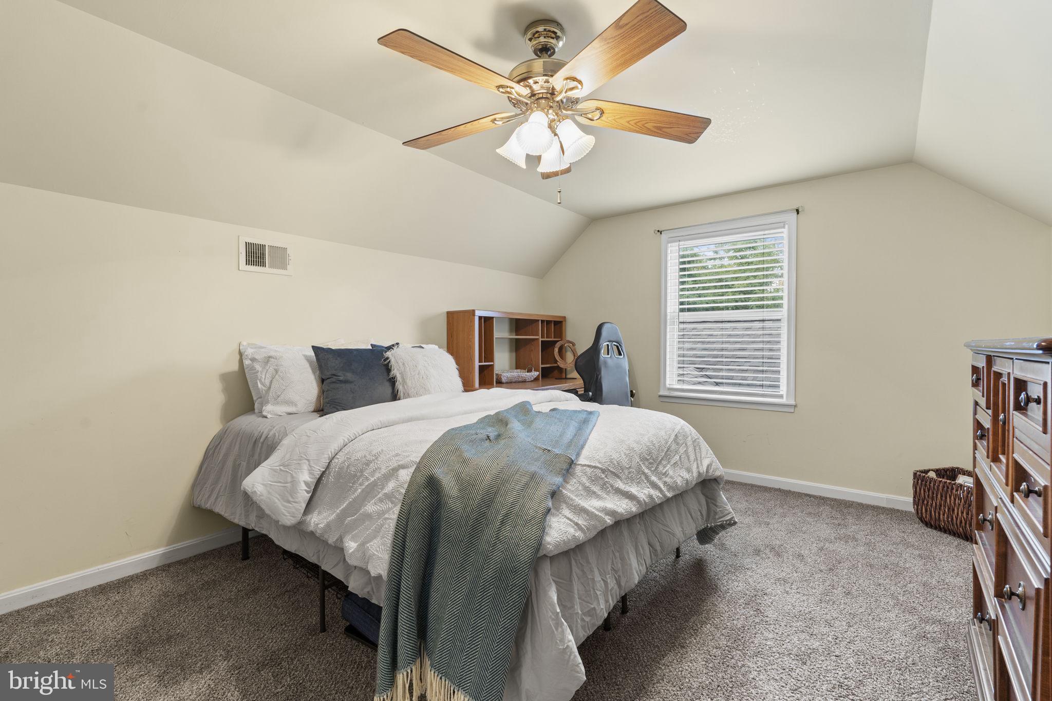 SPRING VALLEY - Residential