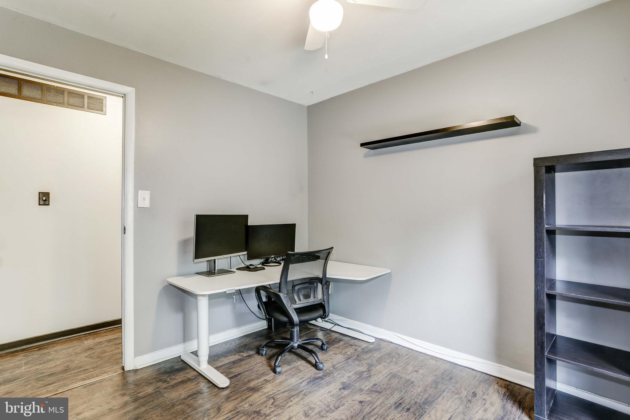 VILLAGE OF OAKLAND MILLS - Residential