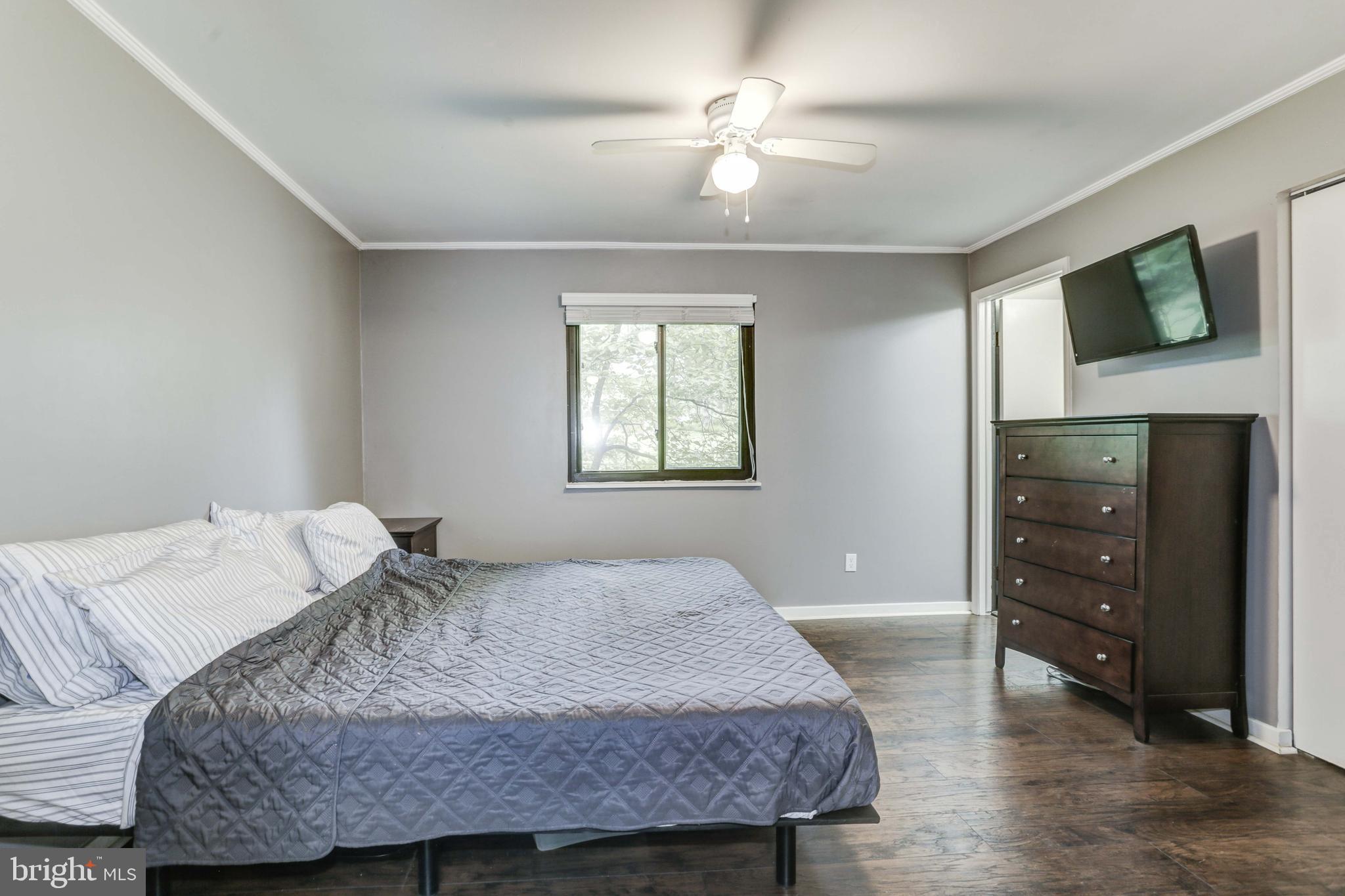 VILLAGE OF OAKLAND MILLS - Residential