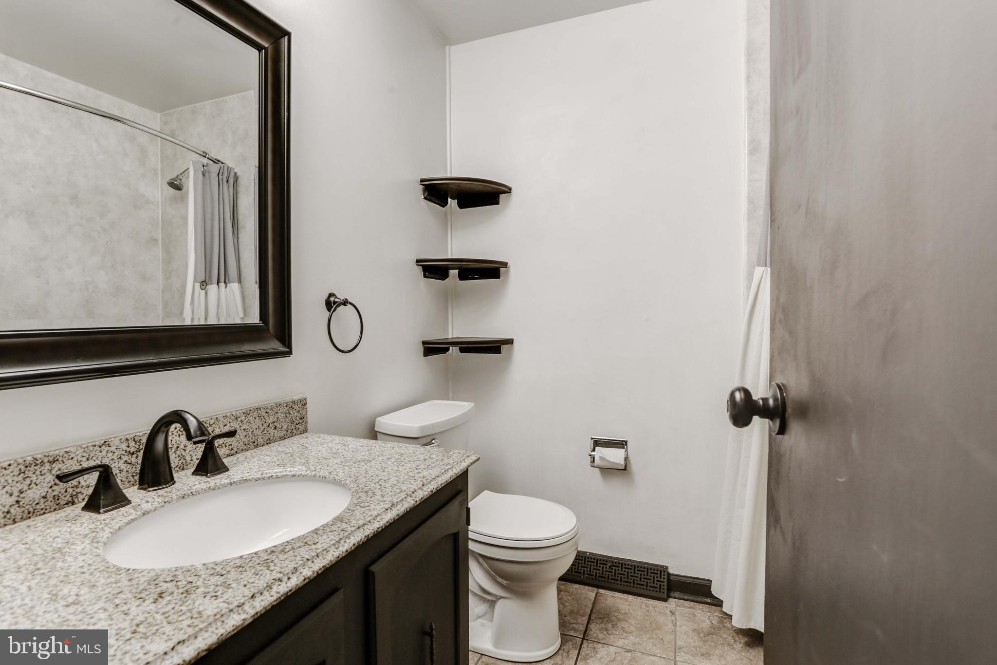 VILLAGE OF OAKLAND MILLS - Residential