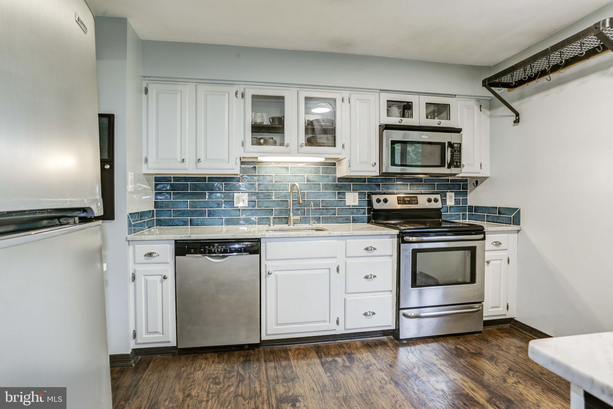 VILLAGE OF OAKLAND MILLS - Residential