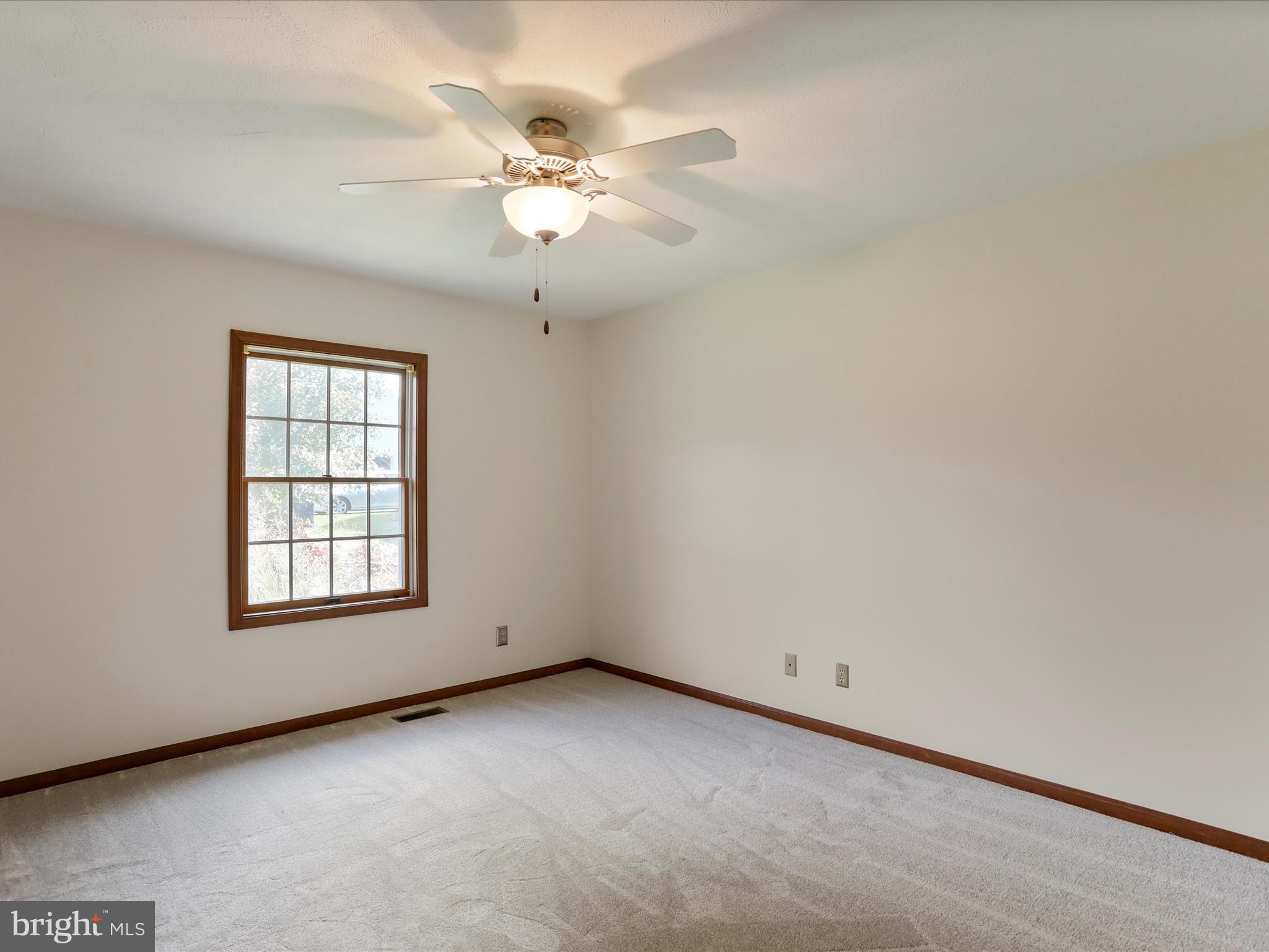 CLOVERDALE HEIGHTS - Residential Lease