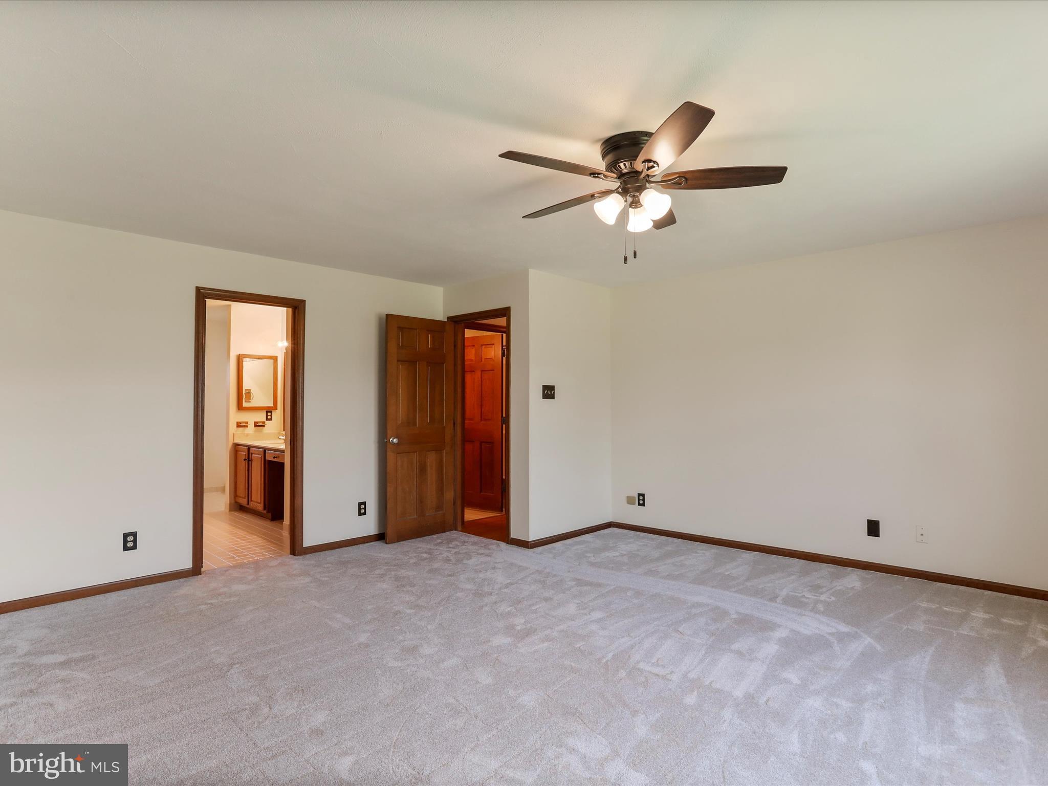 CLOVERDALE HEIGHTS - Residential Lease