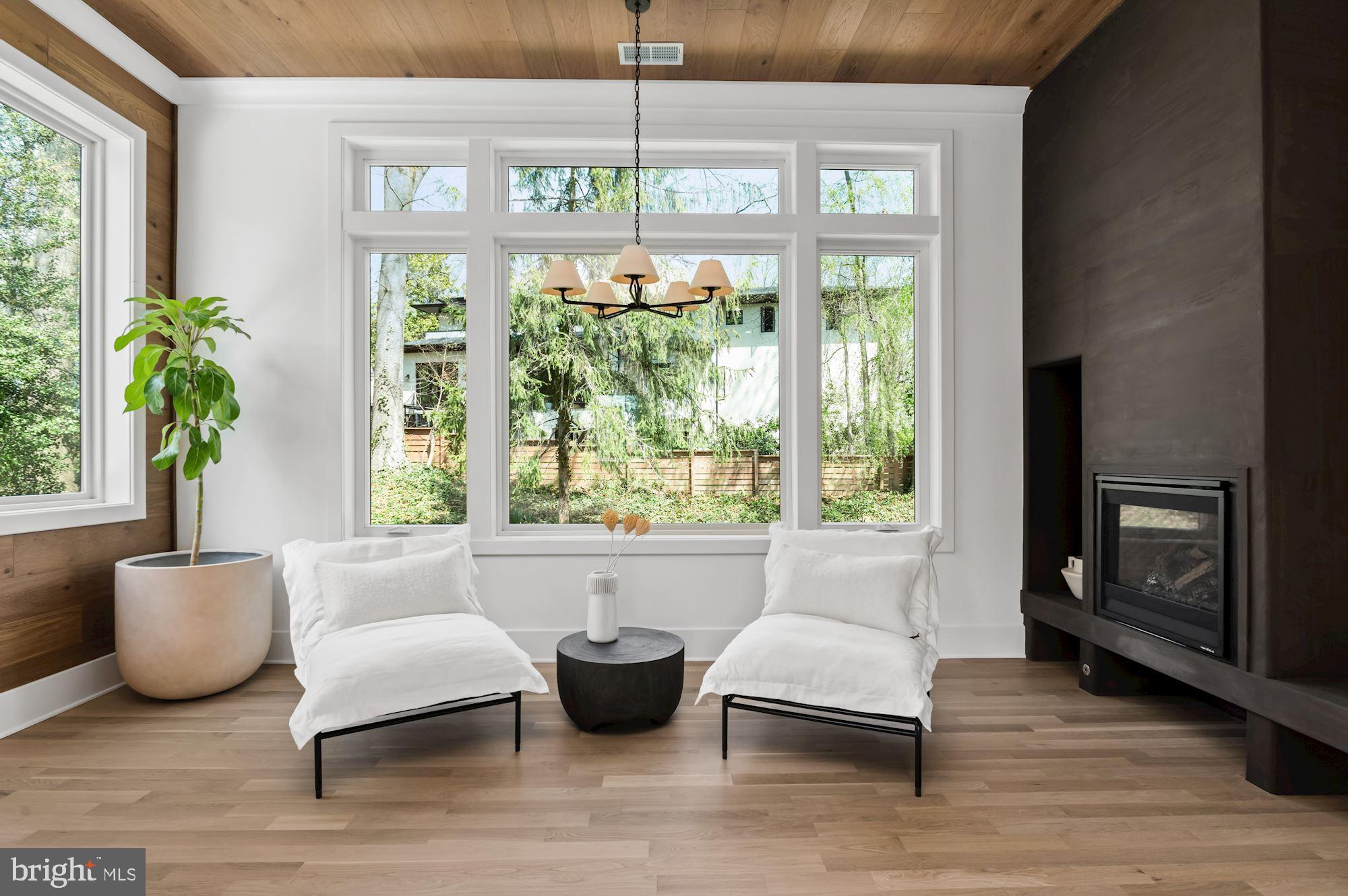 WOODLAND ACRES - Residential