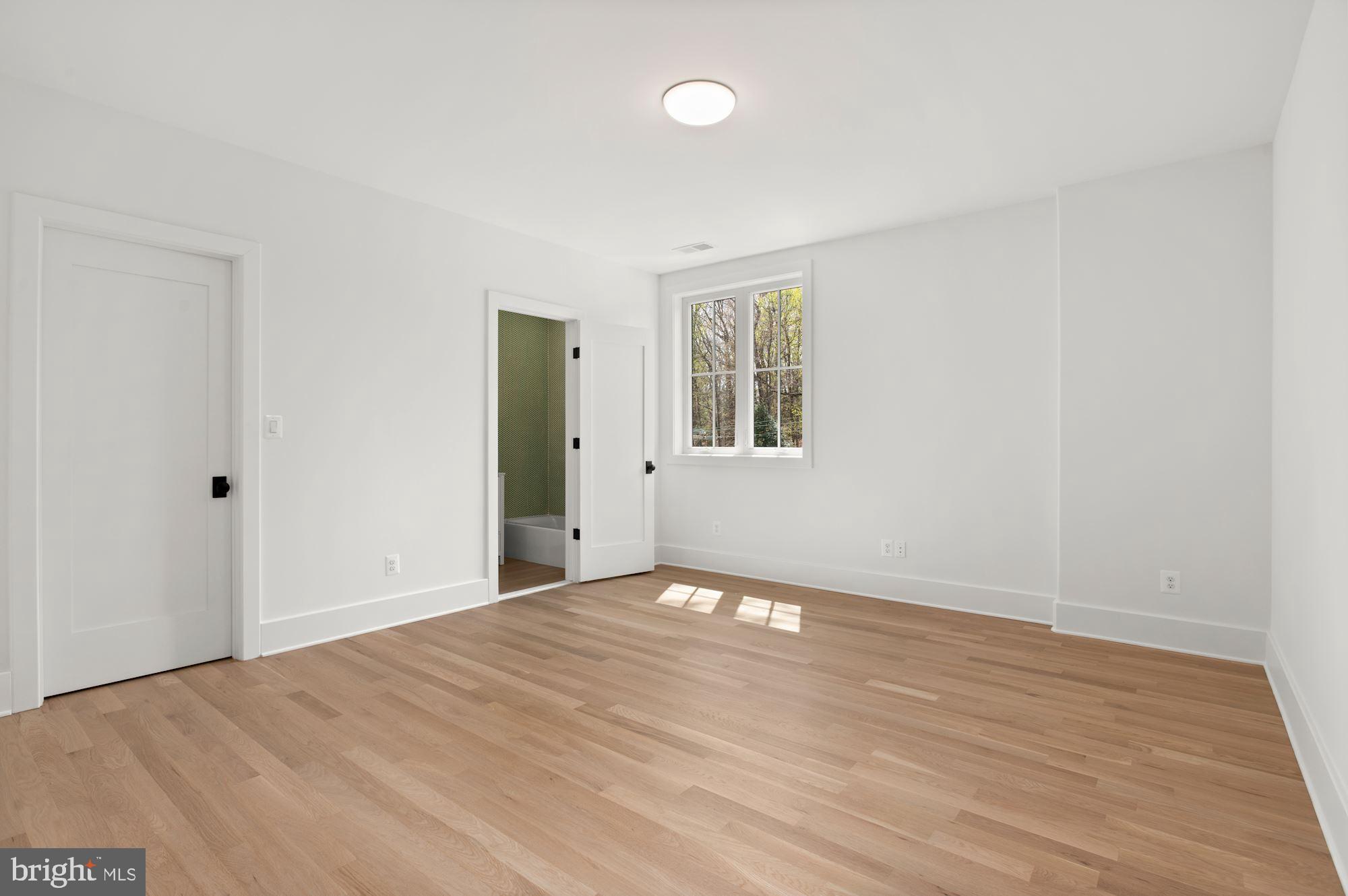 WOODLAND ACRES - Residential