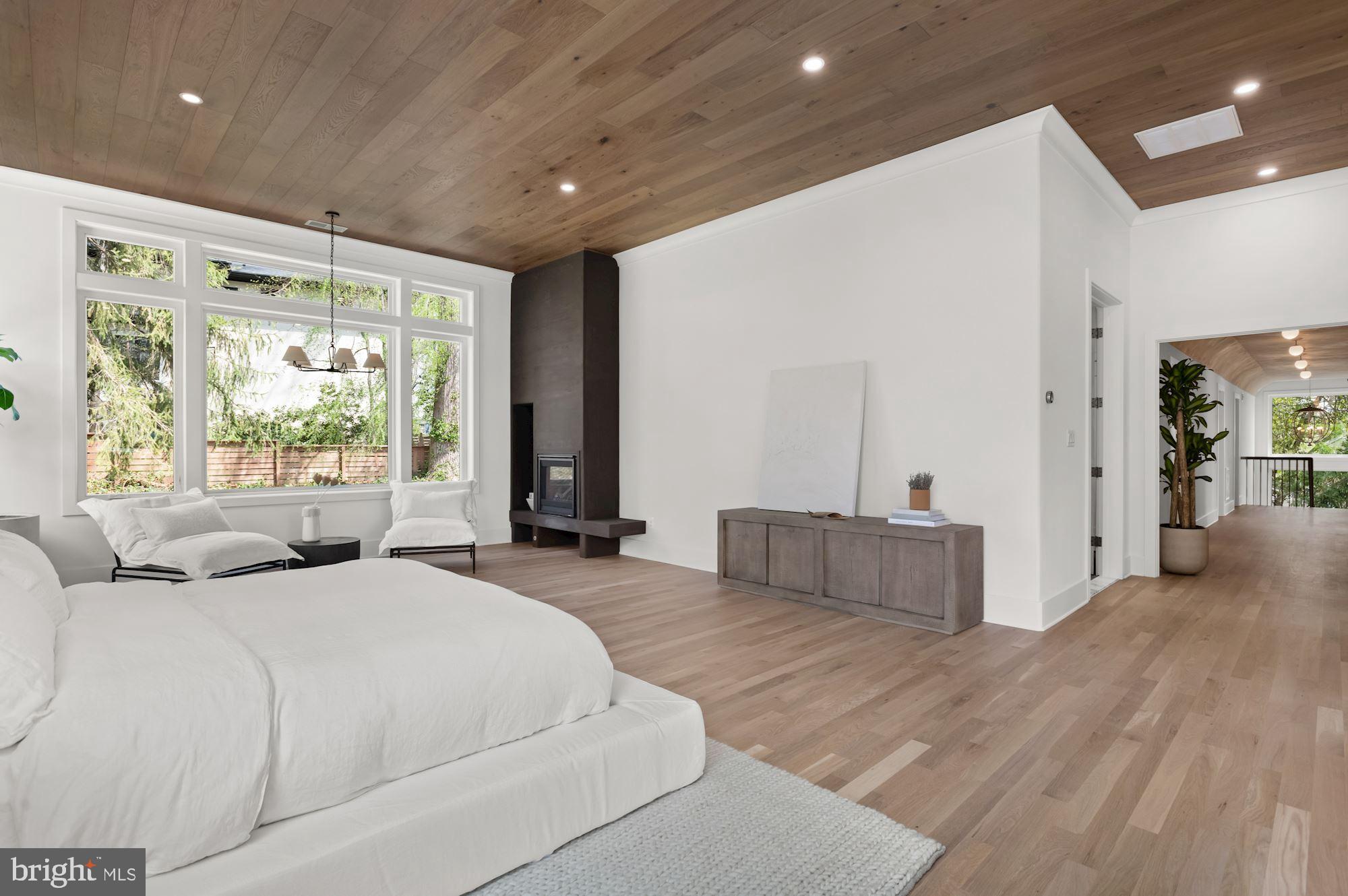 WOODLAND ACRES - Residential