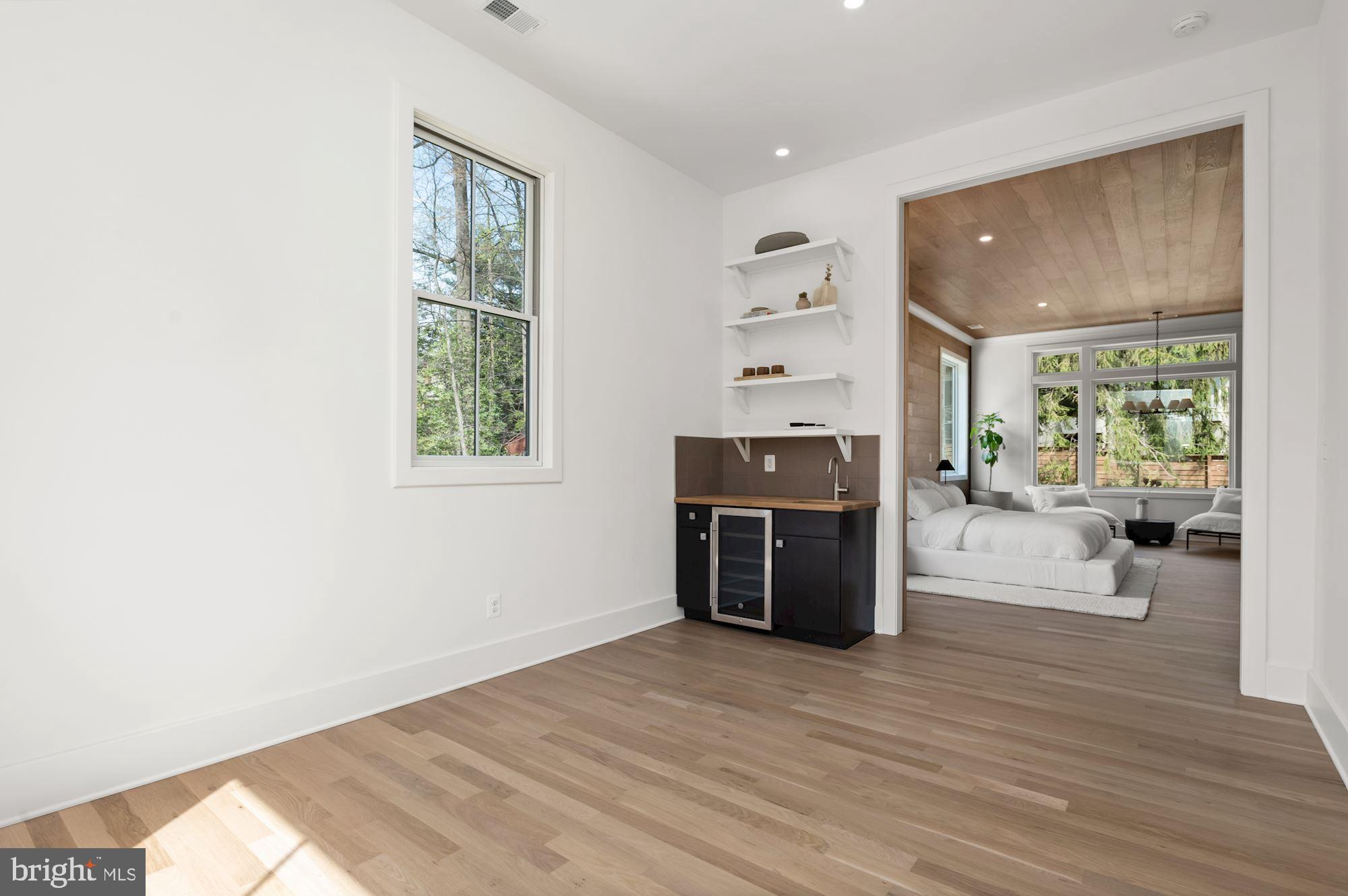 WOODLAND ACRES - Residential