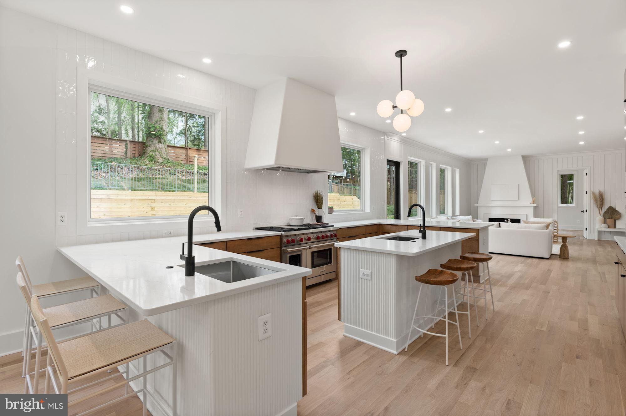 WOODLAND ACRES - Residential