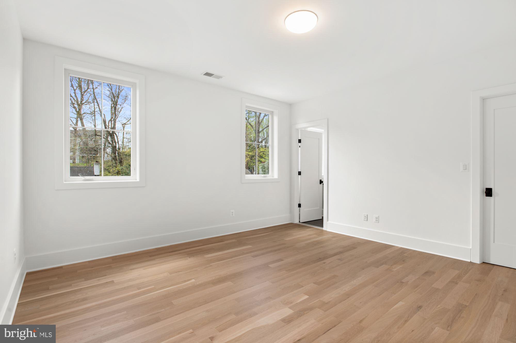 WOODLAND ACRES - Residential