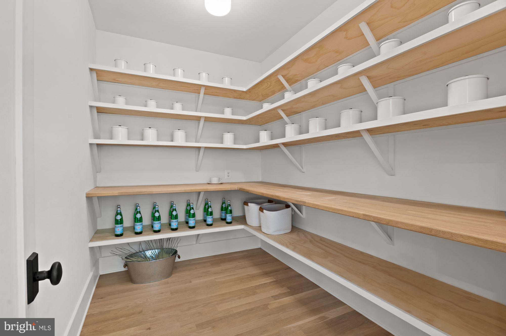 WOODLAND ACRES - Residential