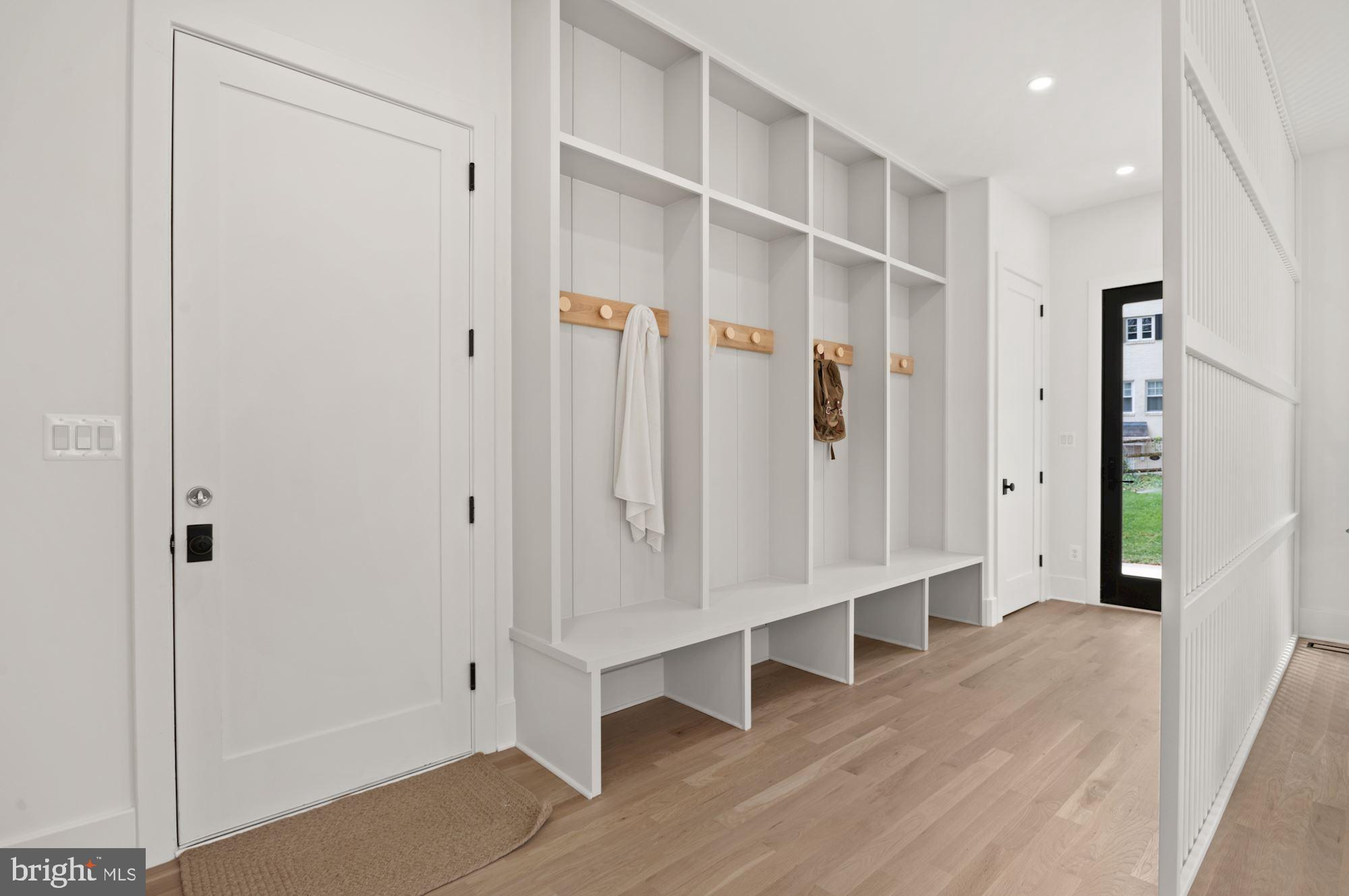 WOODLAND ACRES - Residential