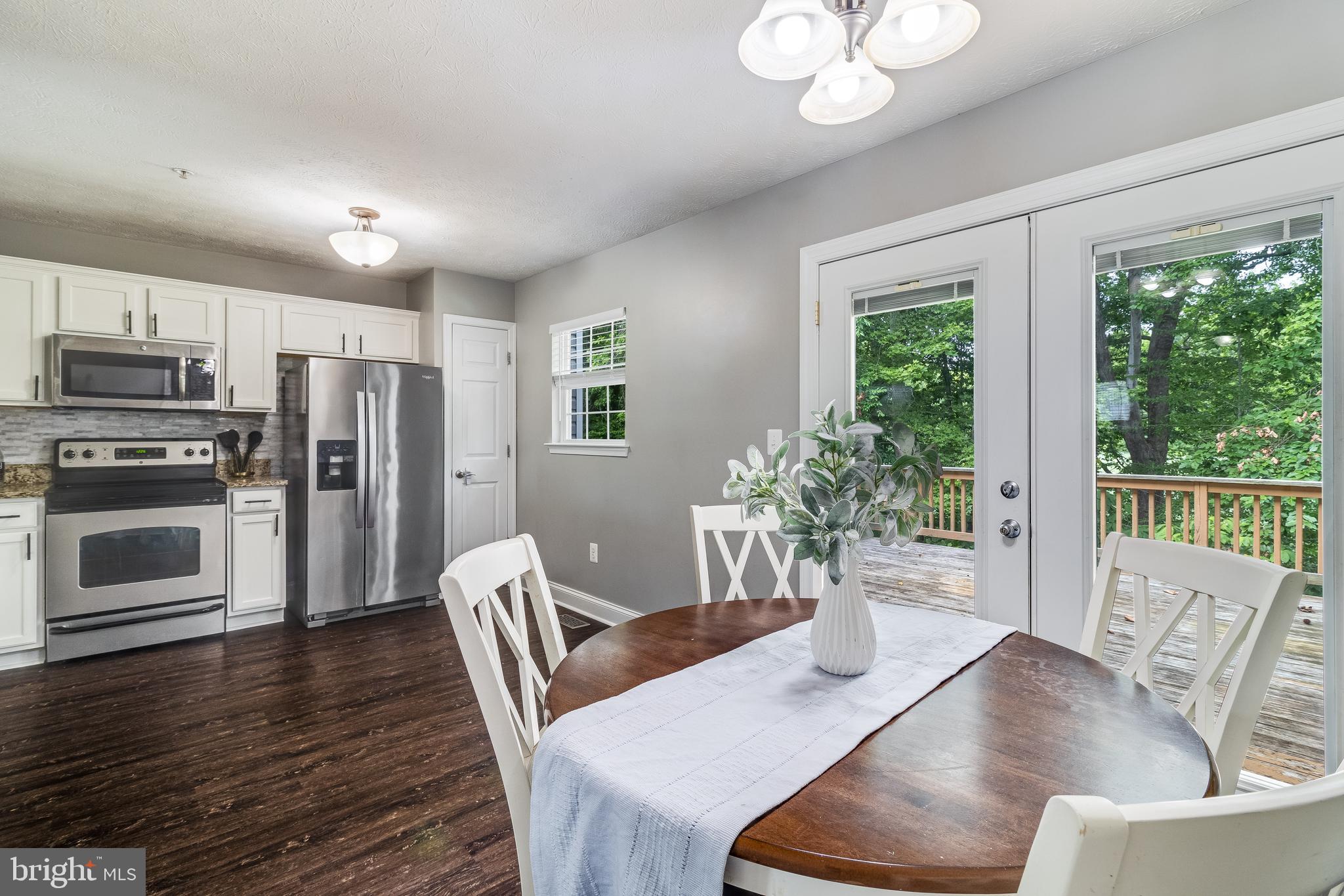 BAYVIEW HILLS - Residential Lease