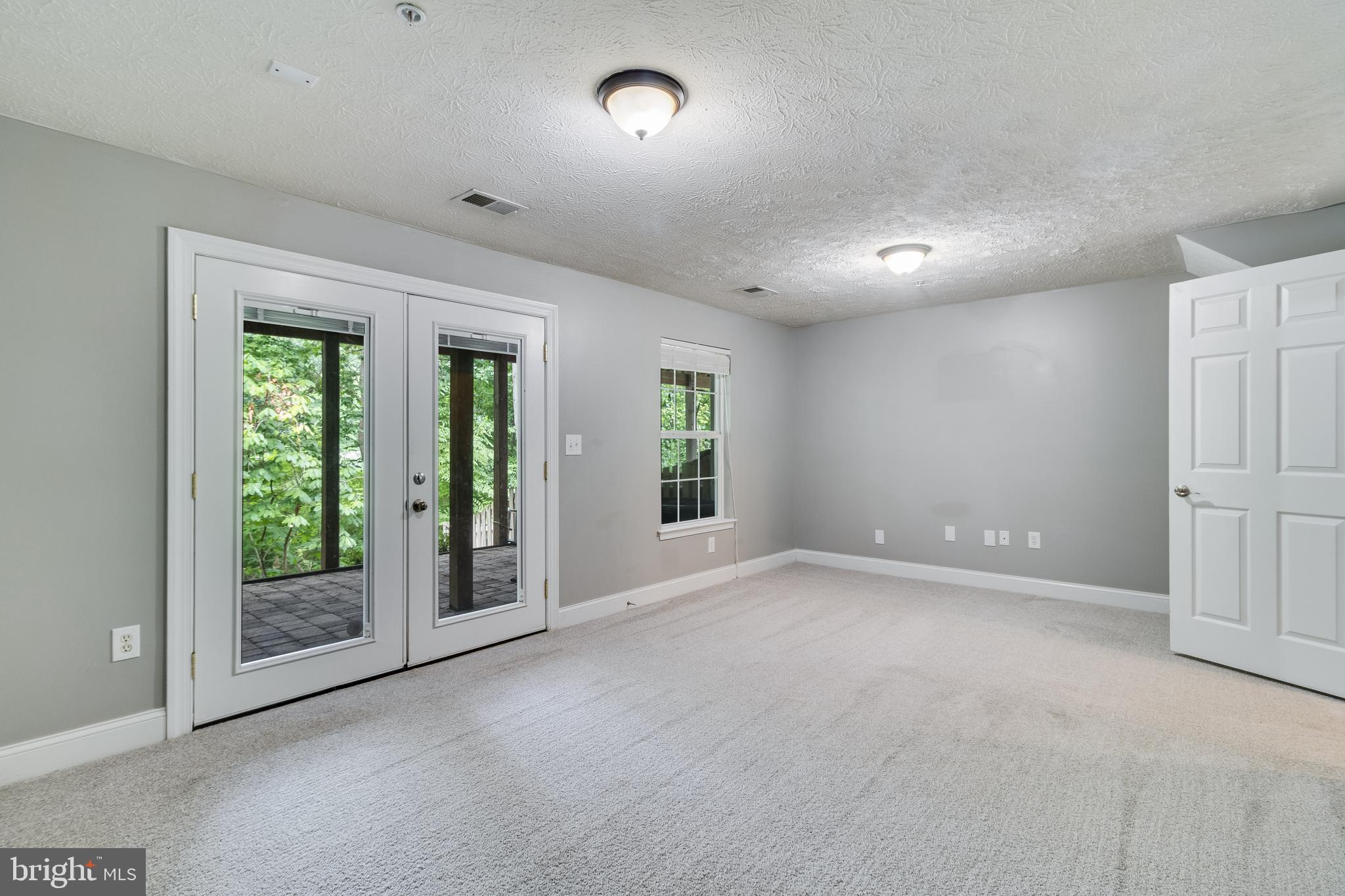 BAYVIEW HILLS - Residential Lease