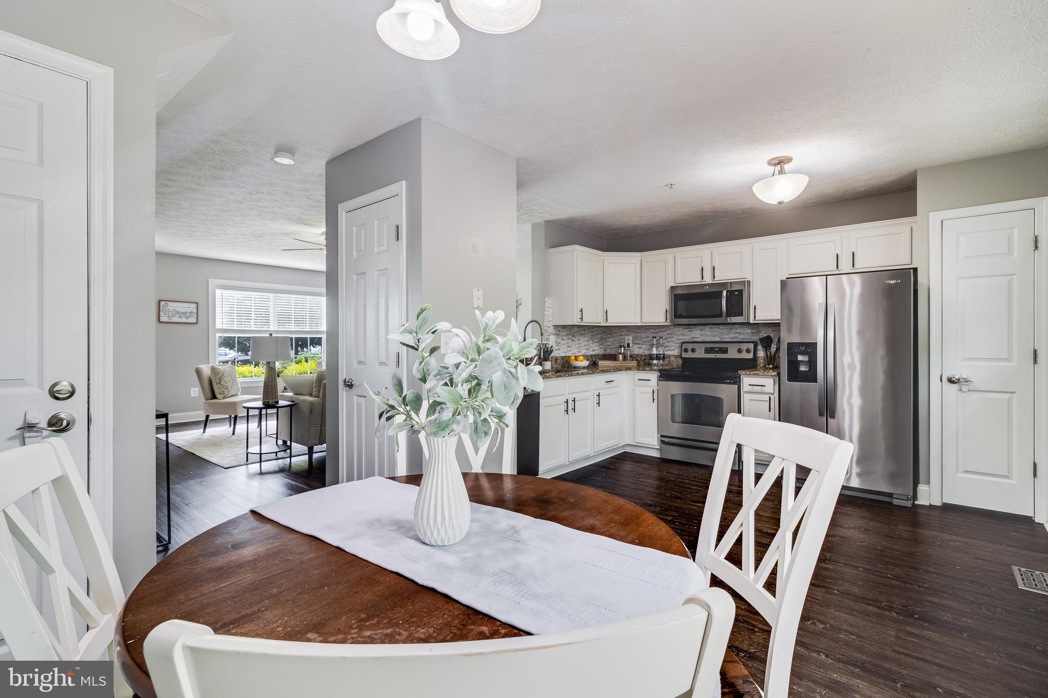 BAYVIEW HILLS - Residential Lease