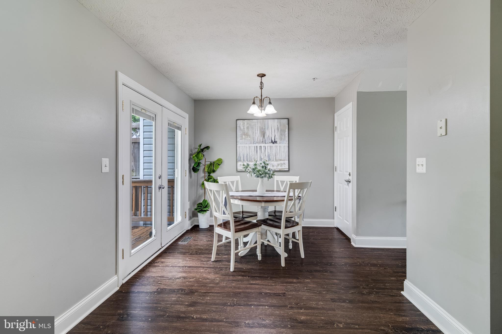 BAYVIEW HILLS - Residential Lease