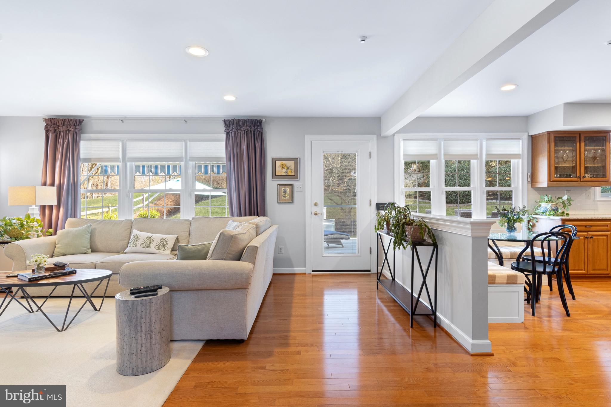 VALLEY FORGE ESTS - Residential