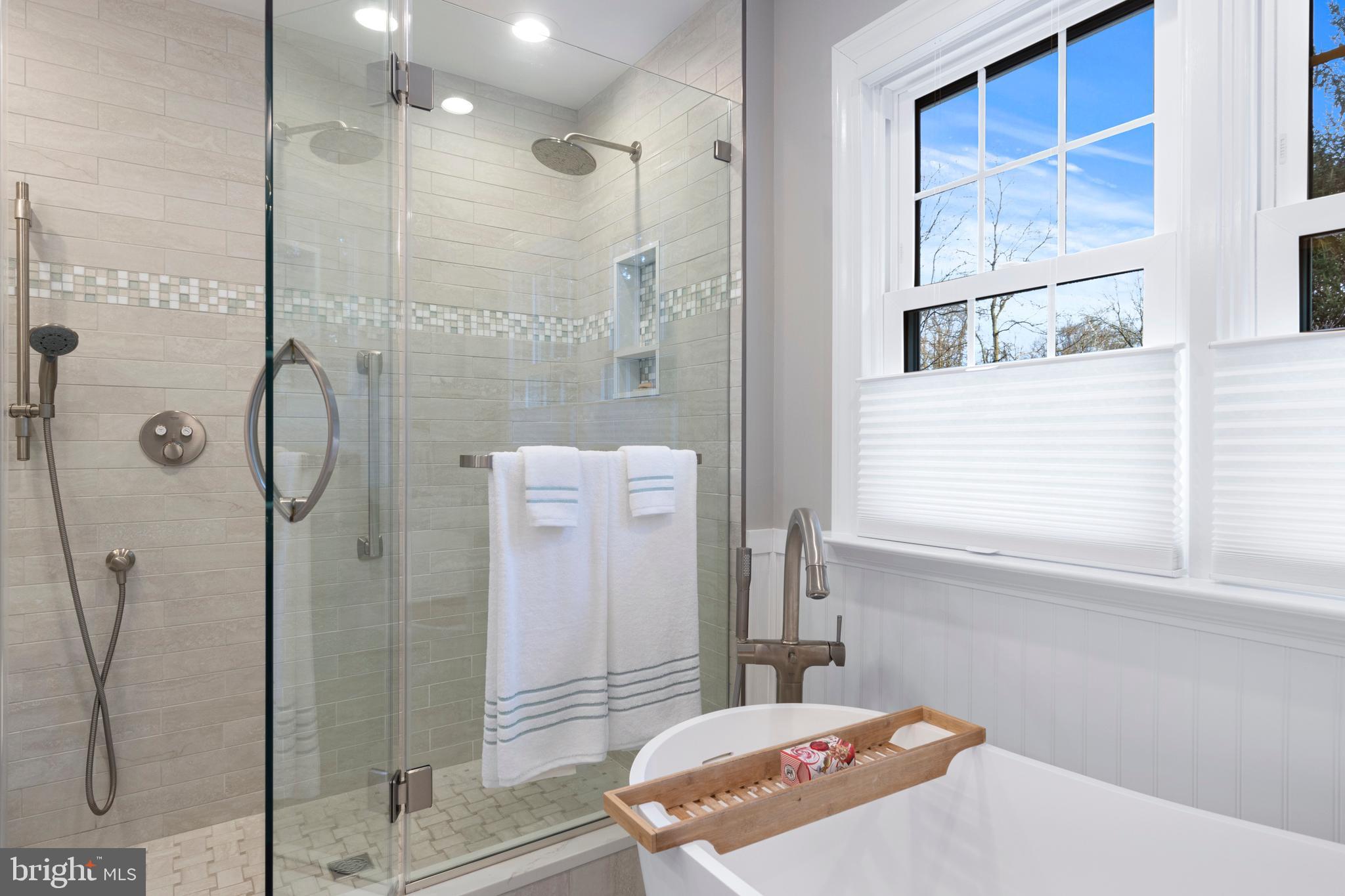 VALLEY FORGE ESTS - Residential