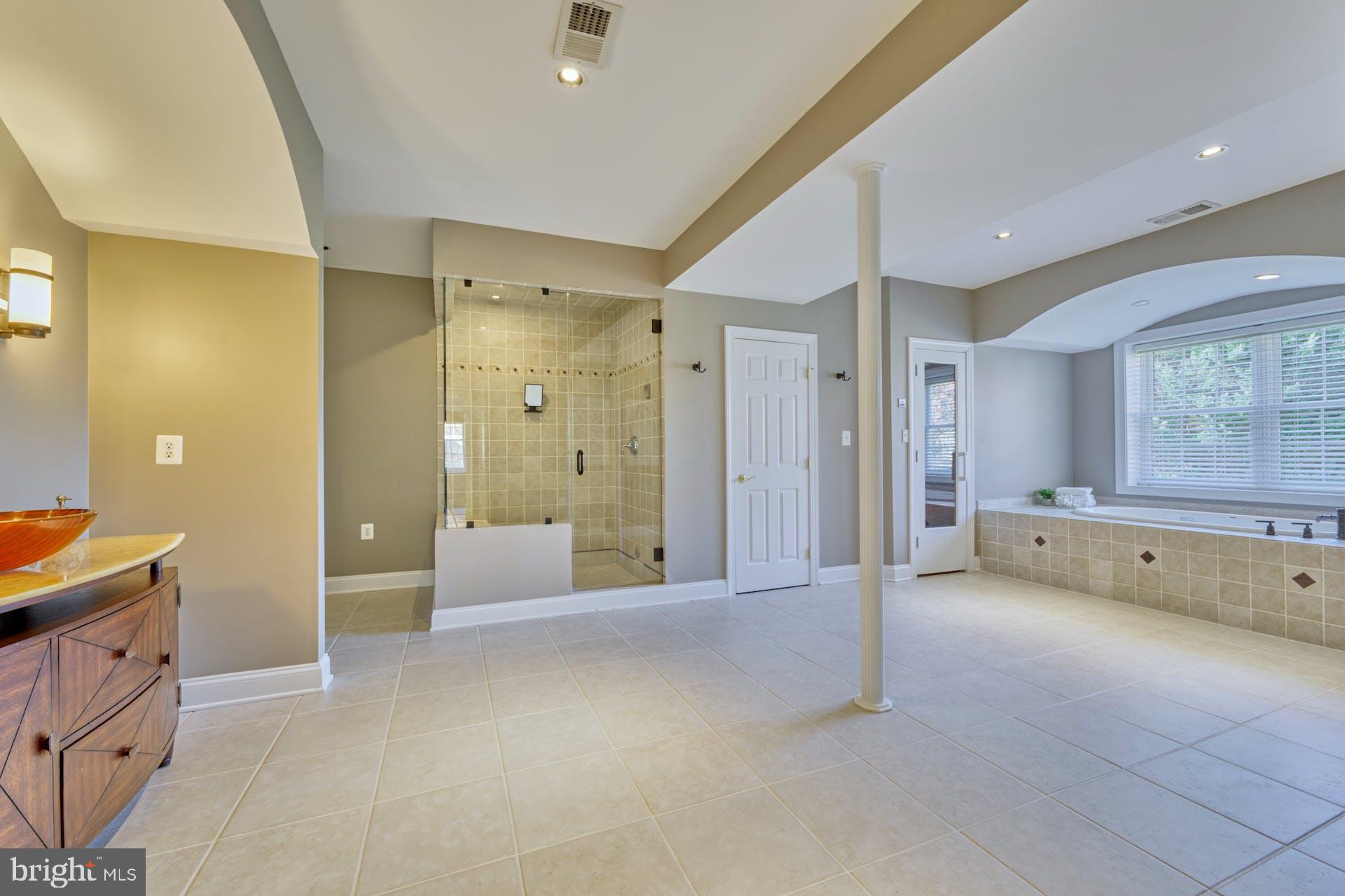 BEACON HILL - Residential