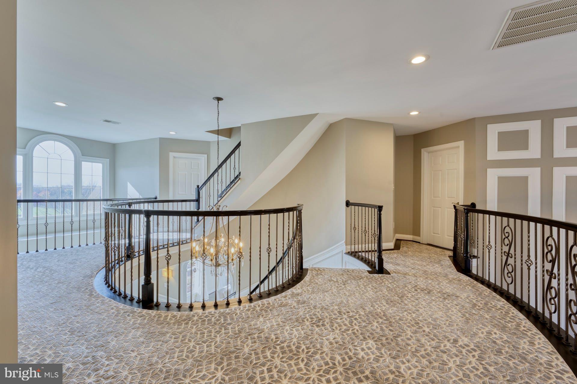 BEACON HILL - Residential