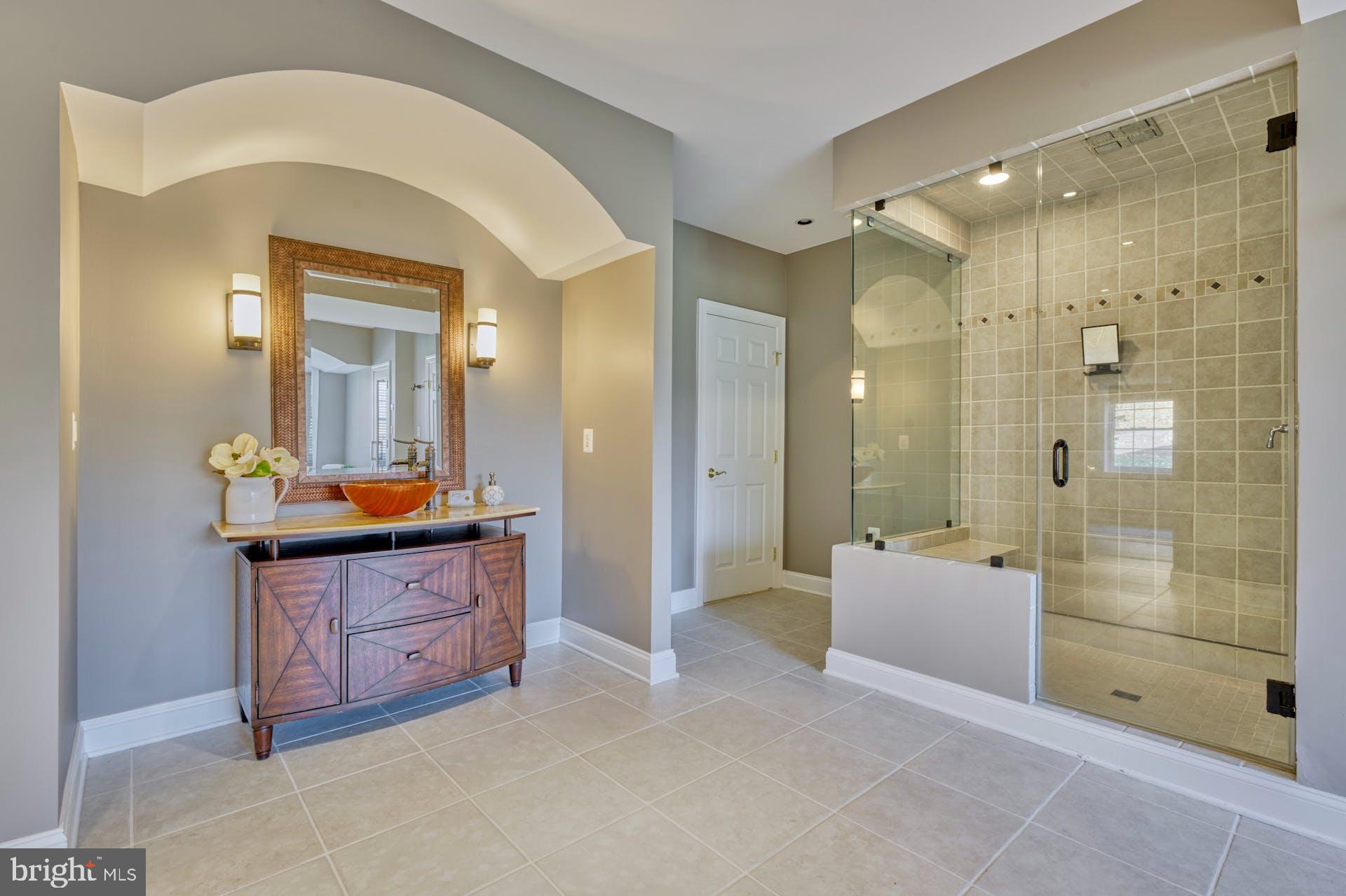 BEACON HILL - Residential