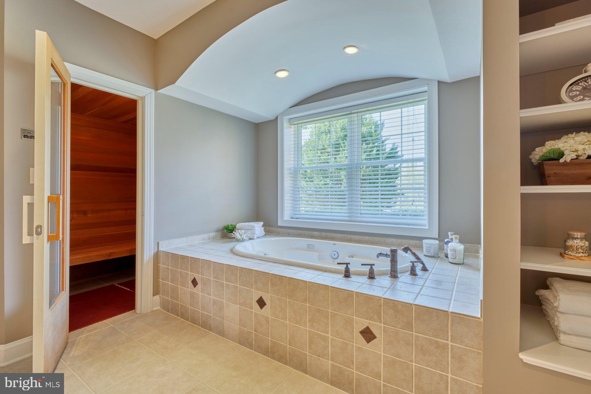 BEACON HILL - Residential