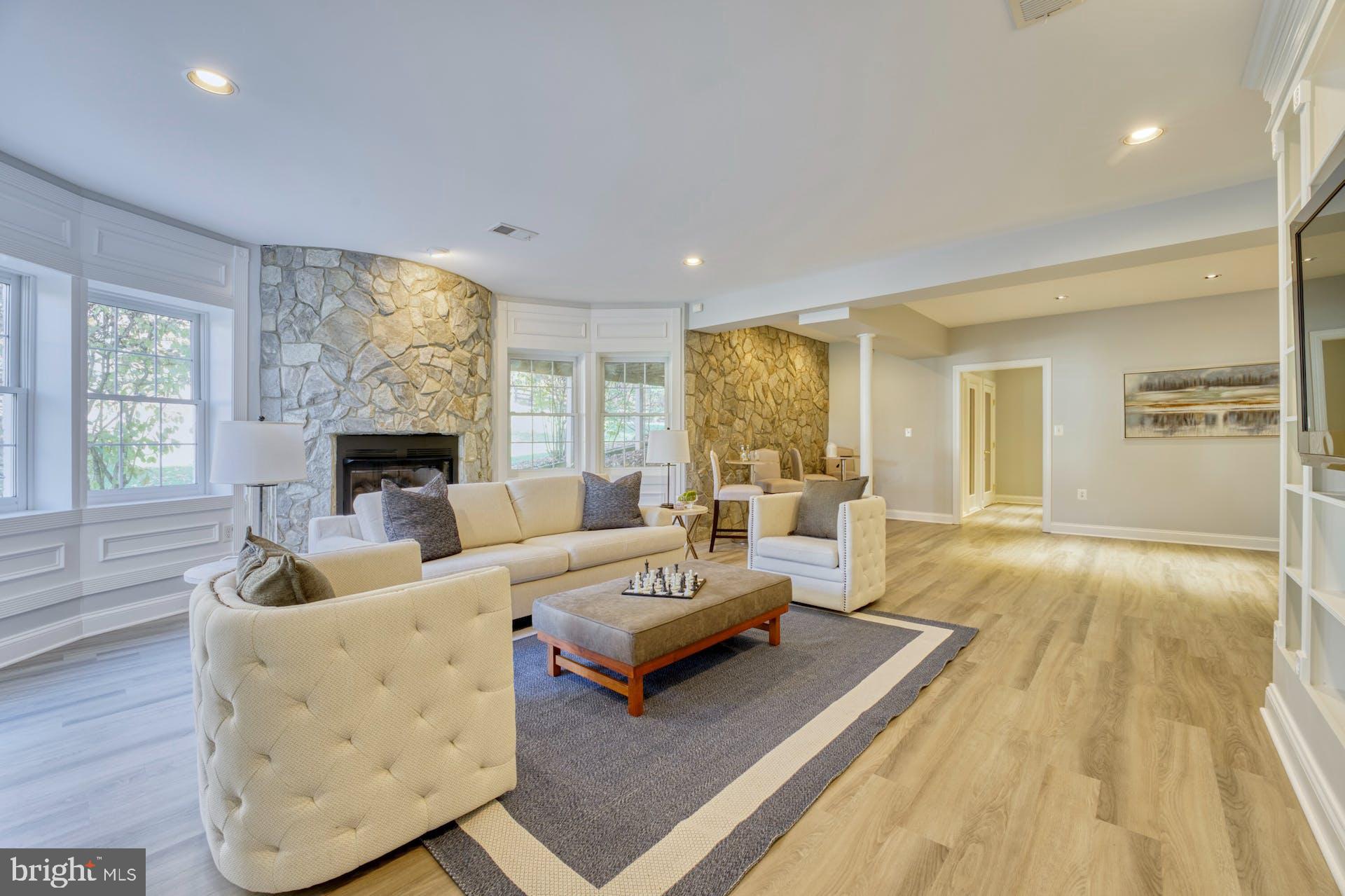 BEACON HILL - Residential